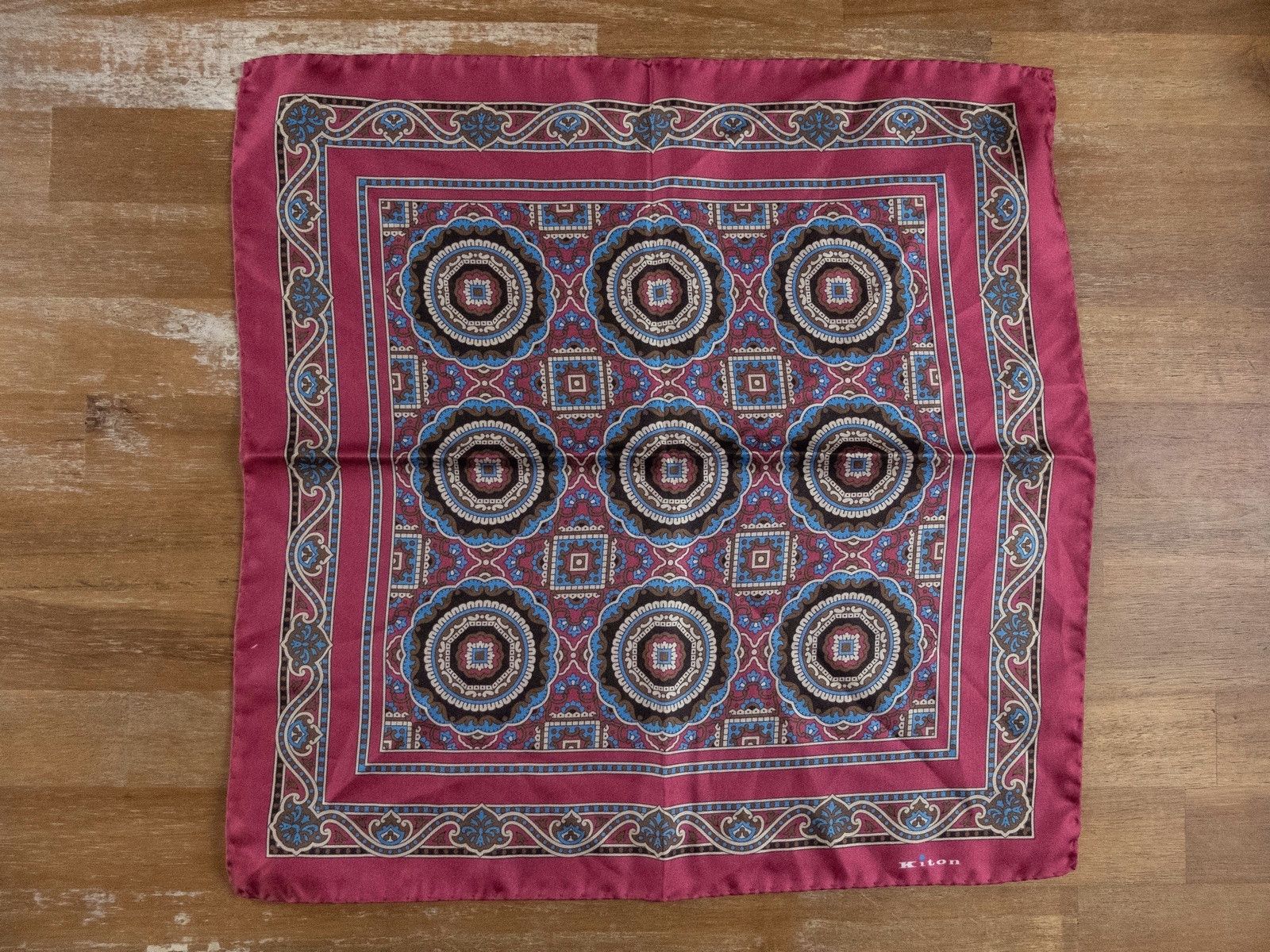 Kiton KITON Napoli red silk pocket square authentic Size ONE SIZE - 1 Thumbnail