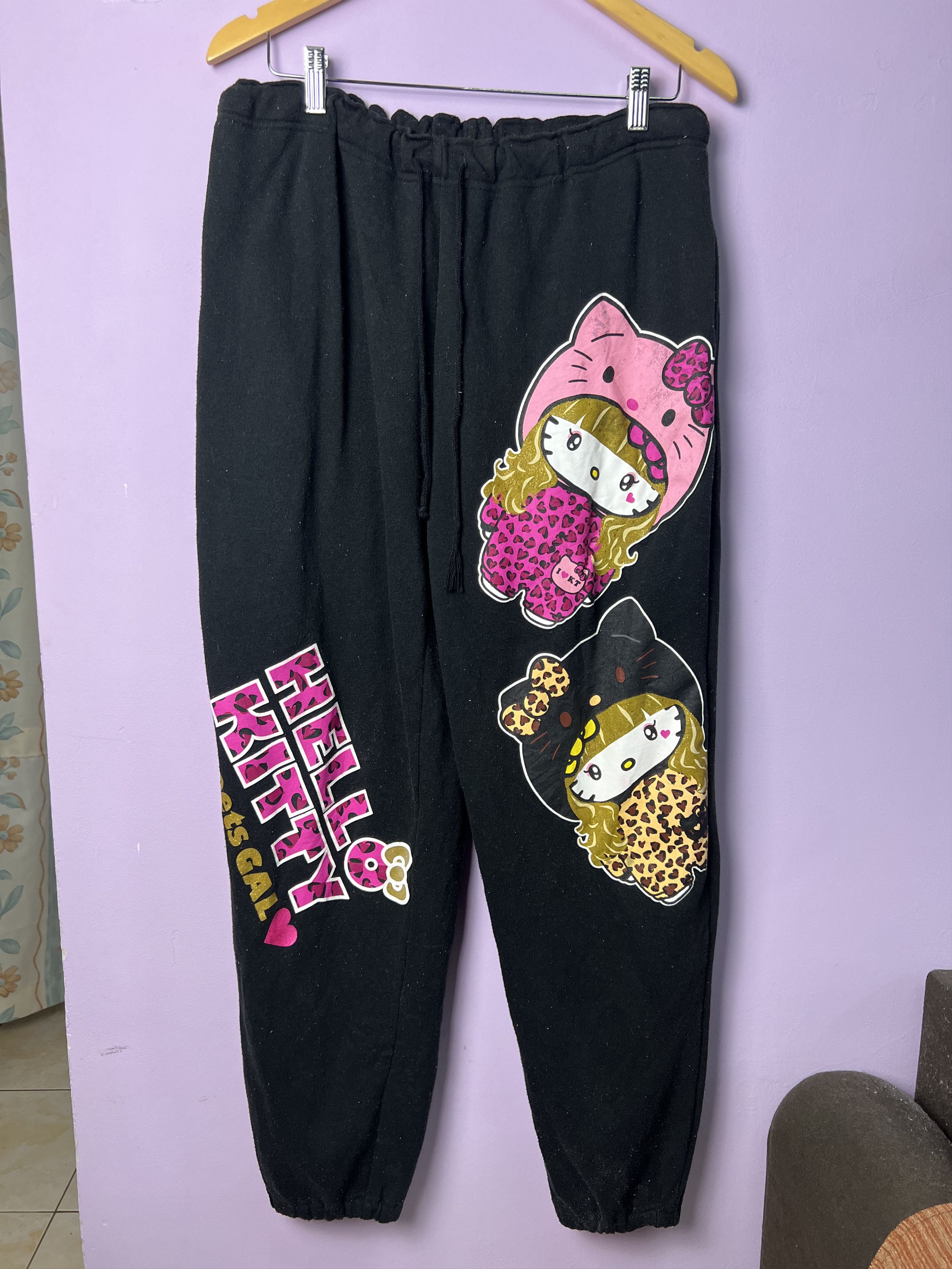 Anime 🔥Rare Hello Kitty Sweatpants Jogger Size US 38 / EU 54 - 1 Thumbnail