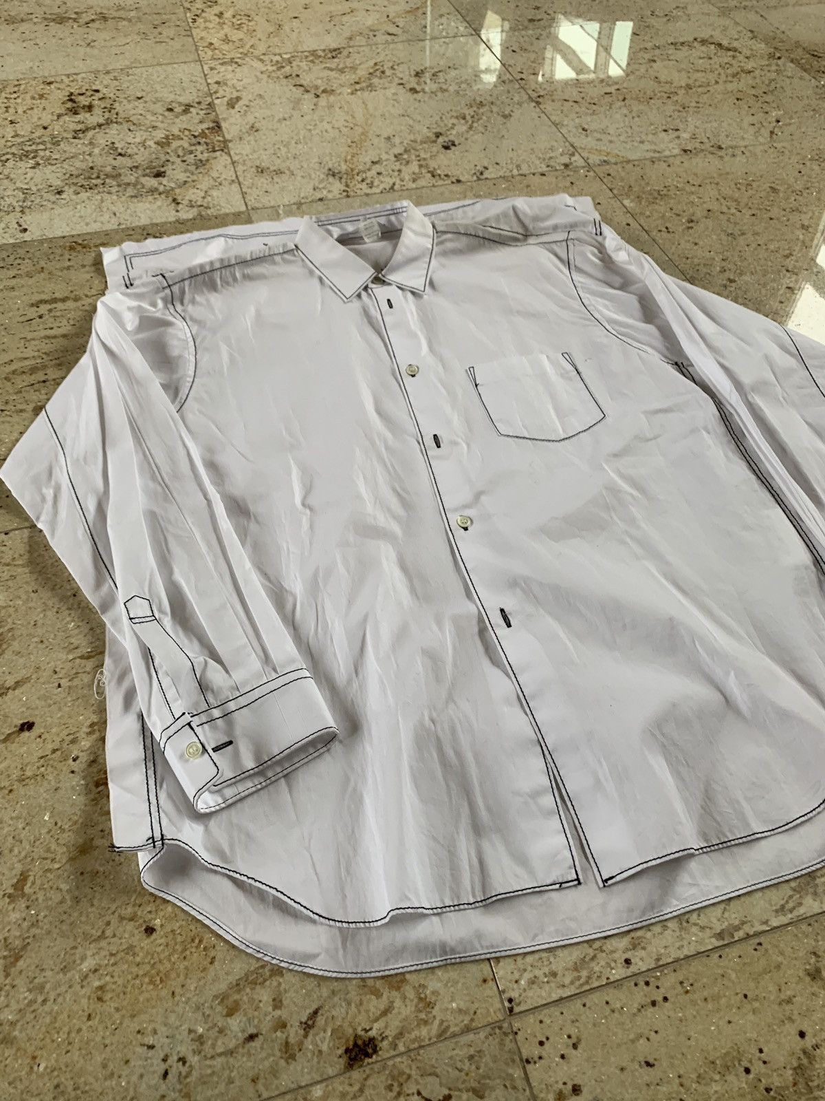 Comme des Garcons Back Attache Button Up In White With Black Stitch Size US M / EU 48-50 / 2 - 14 Thumbnail