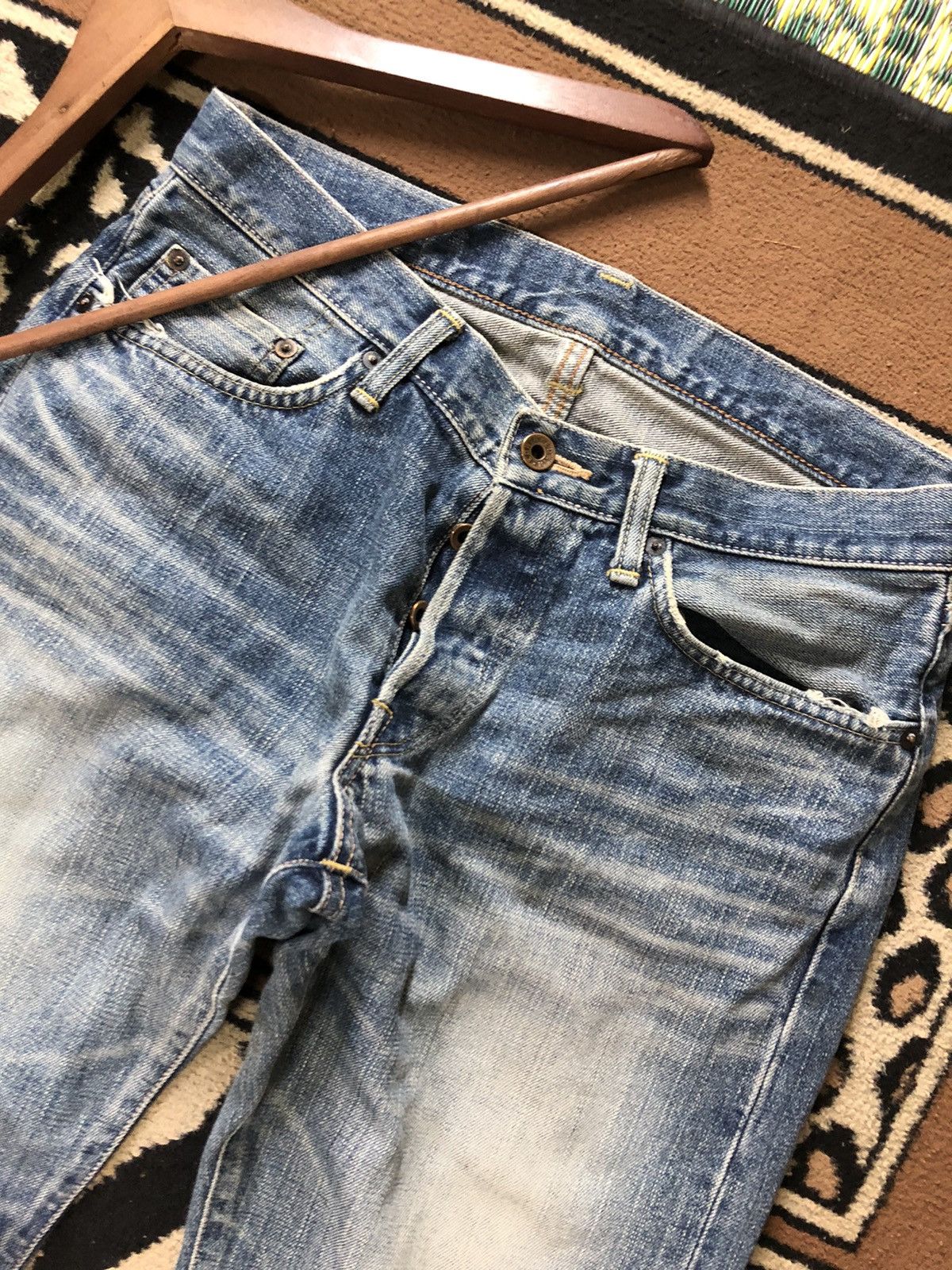 Edwin × Vintage VINTAGE SELVEDGE EDWIN LOWRIZE DISTRESSED BLUE WASH DENIM Size US 30 / EU 46 - 2 Thumbnail