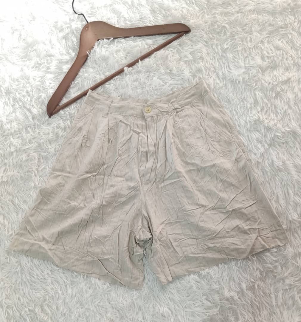 VINTAGE STEFANEL ITALIAN 🇮🇹 WIDE LEG SHORT PANTS