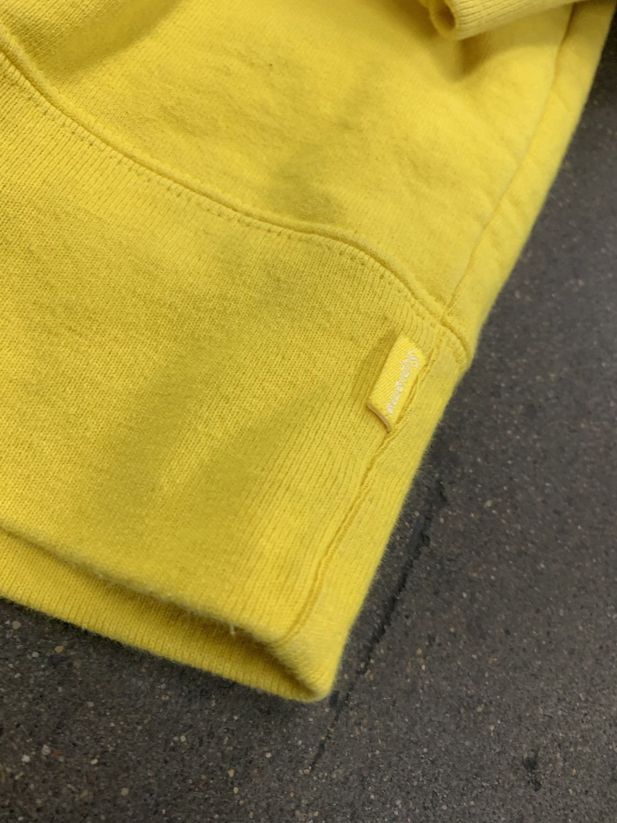 Supreme Supreme FW 17 Yellow Blocked Hoodie Sweatshirt Size US XL / EU 56 / 4 - 5 Thumbnail