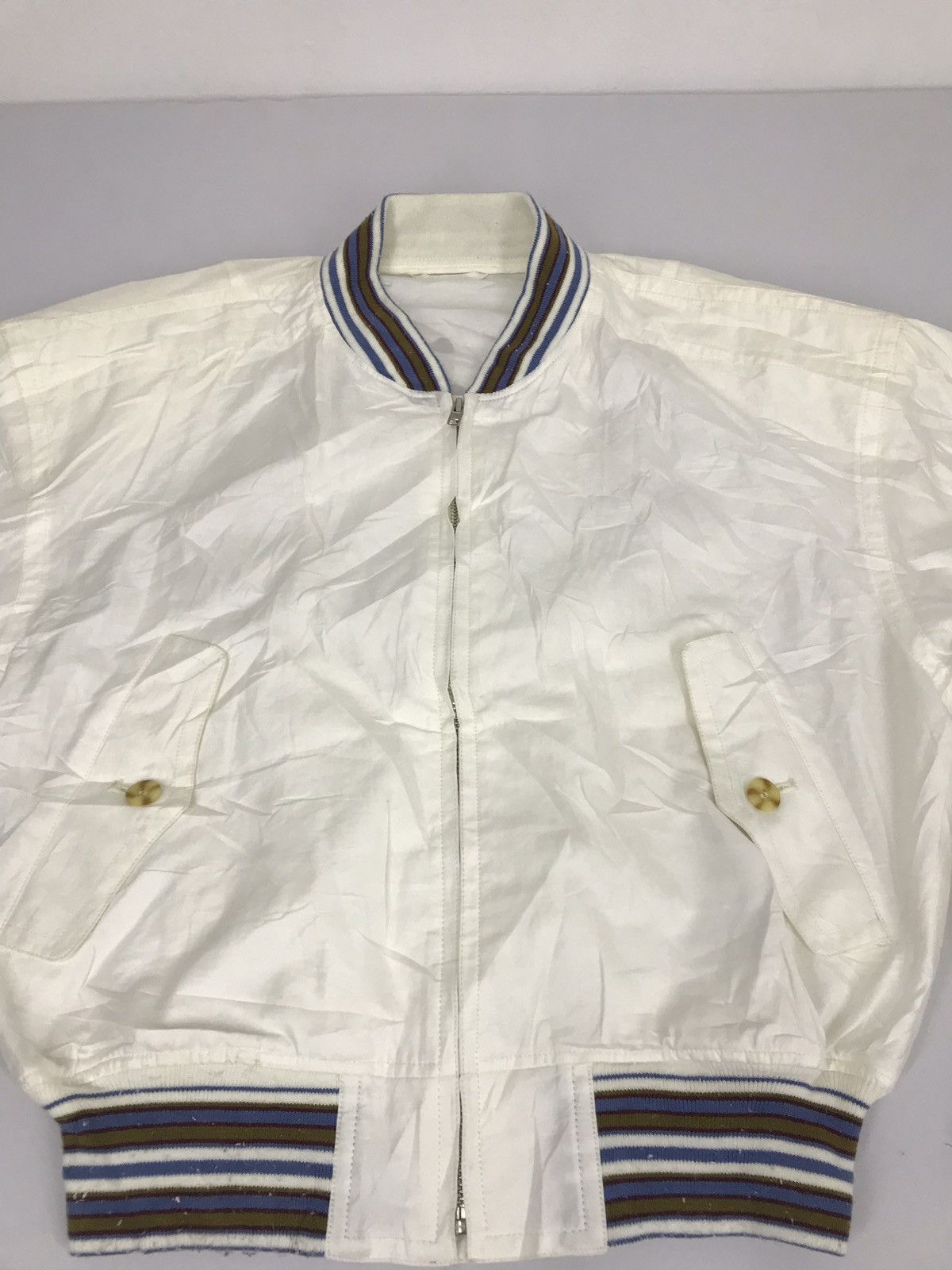 Japanese Brand Ixiz Windbreaker Light Jacket Bomber Big Logo Size US S / EU 44-46 / 1 - 4 Thumbnail