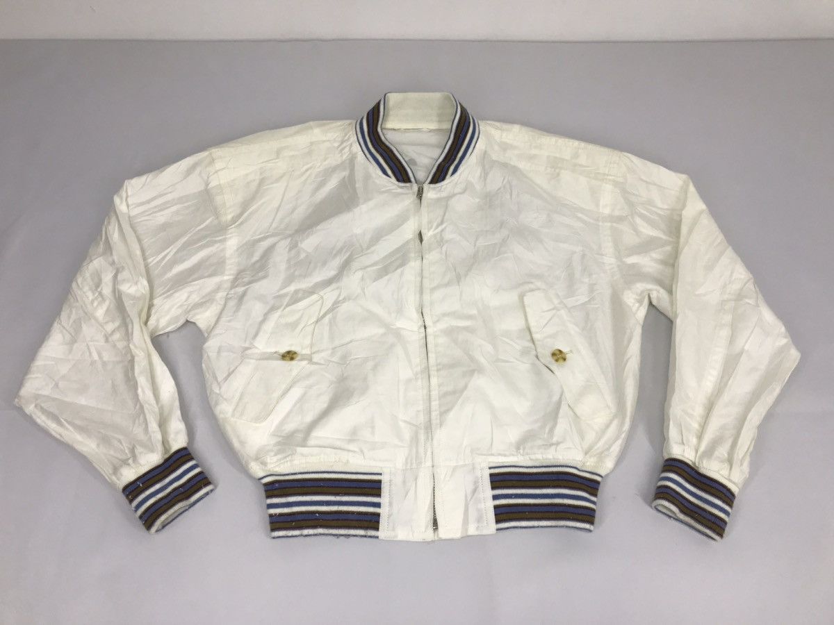 Japanese Brand Ixiz Windbreaker Light Jacket Bomber Big Logo Size US S / EU 44-46 / 1 - 3 Thumbnail