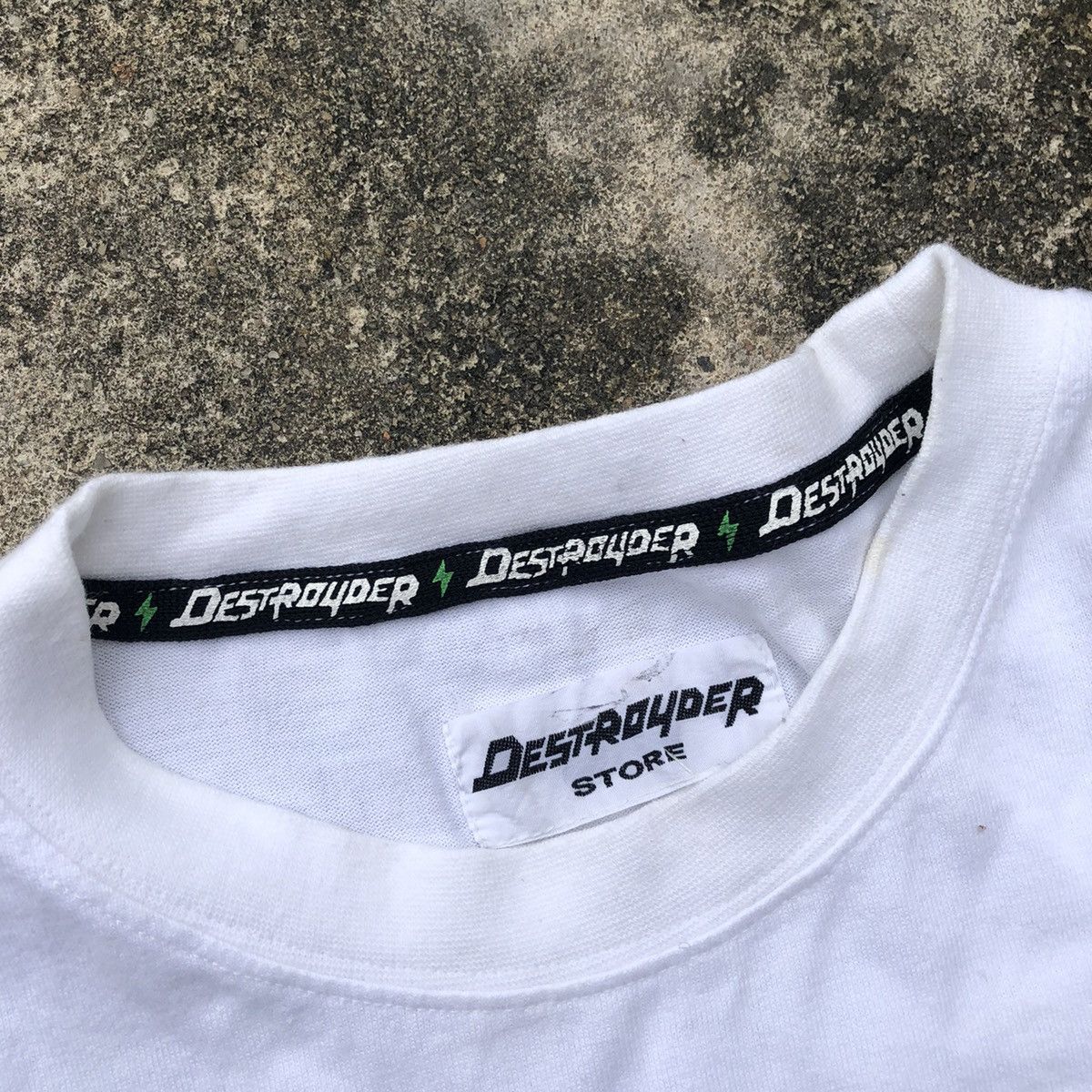 Japanese Brand × Vintage Rare Japanese Brand Destroyder Heavy Destroy Big Print Tee Size US S / EU 44-46 / 1 - 10 Thumbnail