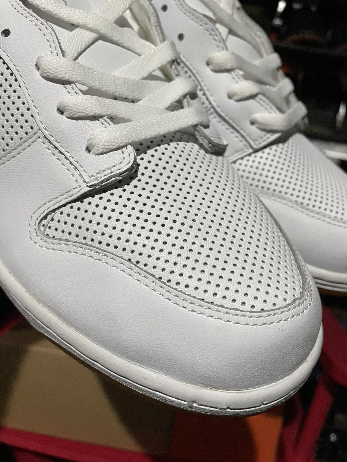 Nike Dunk Low White | White-Black (Gum O | S) Size US 13 / EU 46 - 11 Thumbnail