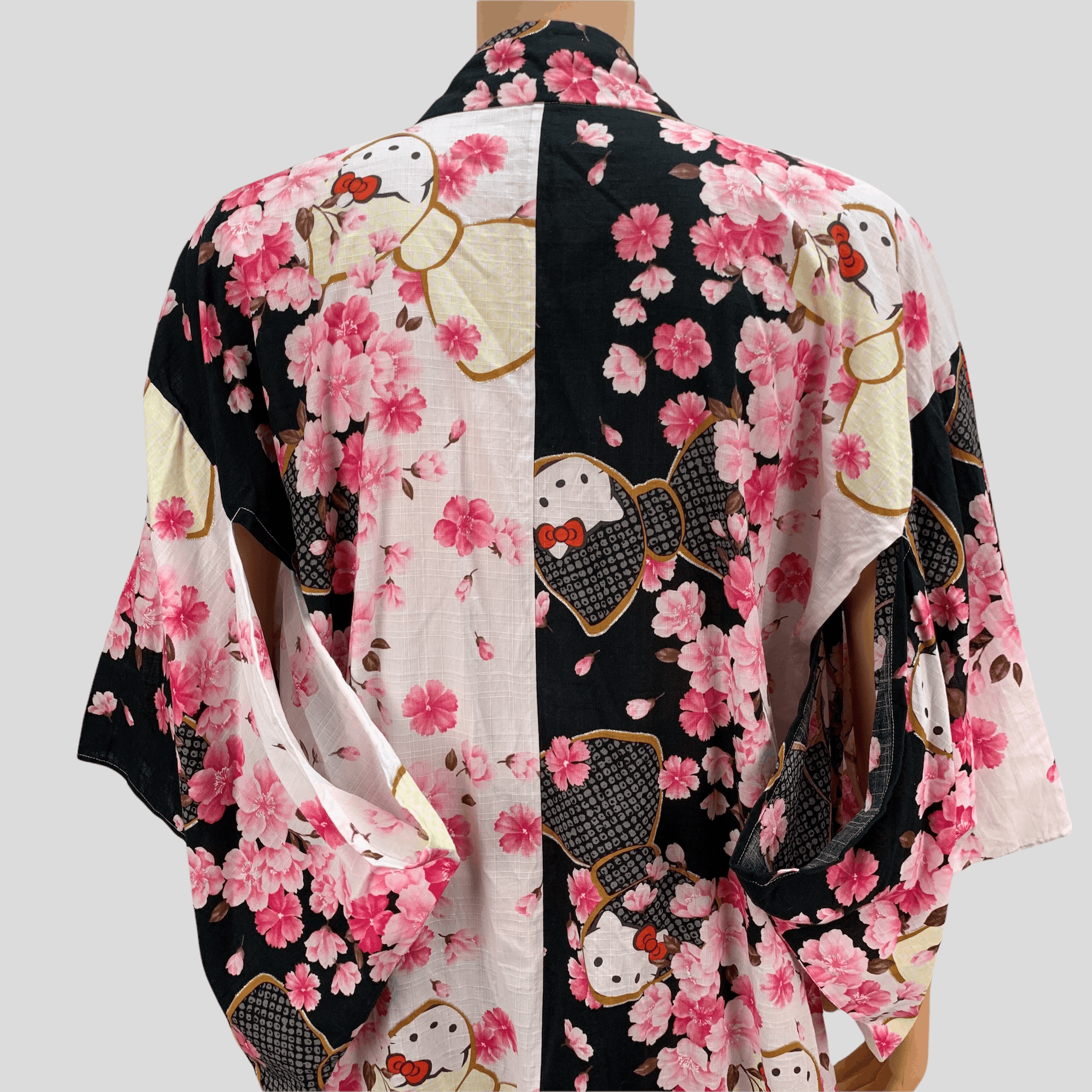 Japanese Brand Hello Kitty Sakura Graphic Printed Kimono #3672-128 Size ONE SIZE - 14 Thumbnail
