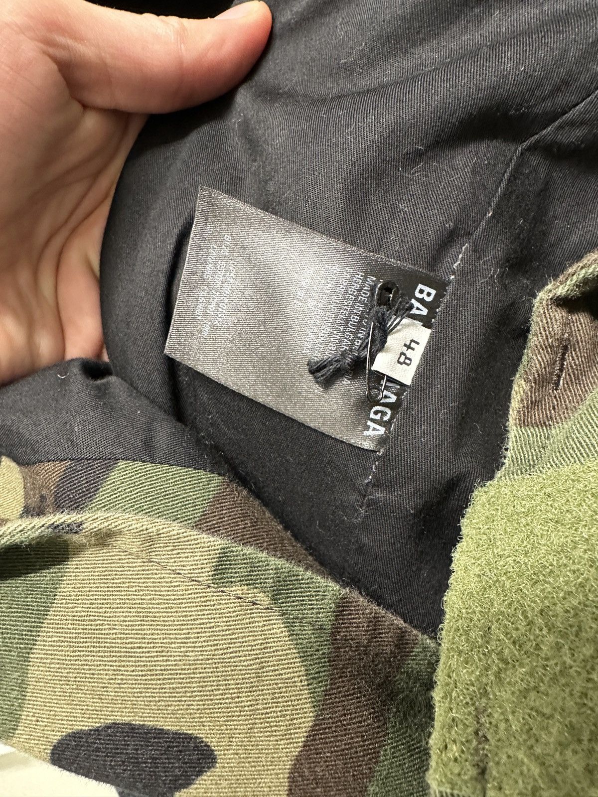 Balenciaga *RARE* AW 18 Camo trucker denim jacket Size US M / EU 48-50 / 2 - 4 Thumbnail