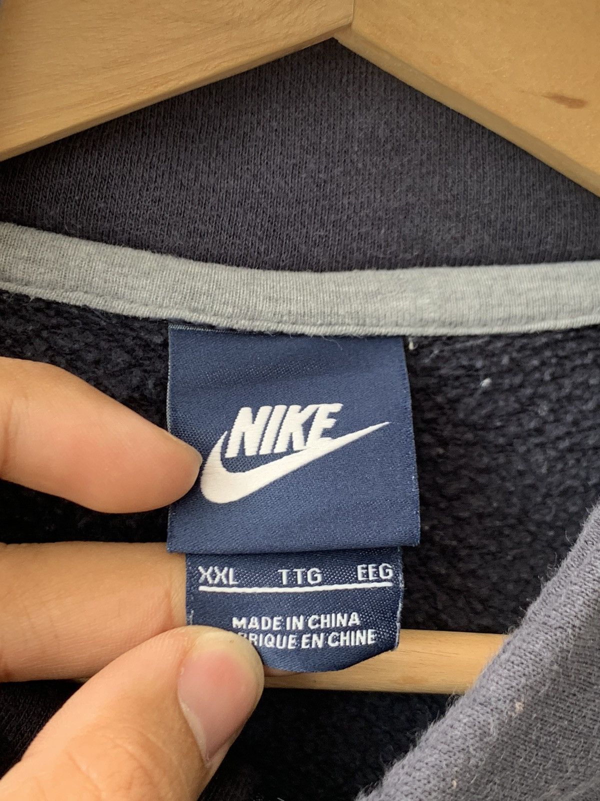 Nike Vintage Nike Small Logo Zip Ups Sweater Size US XXL / EU 58 / 5 - 6 Thumbnail