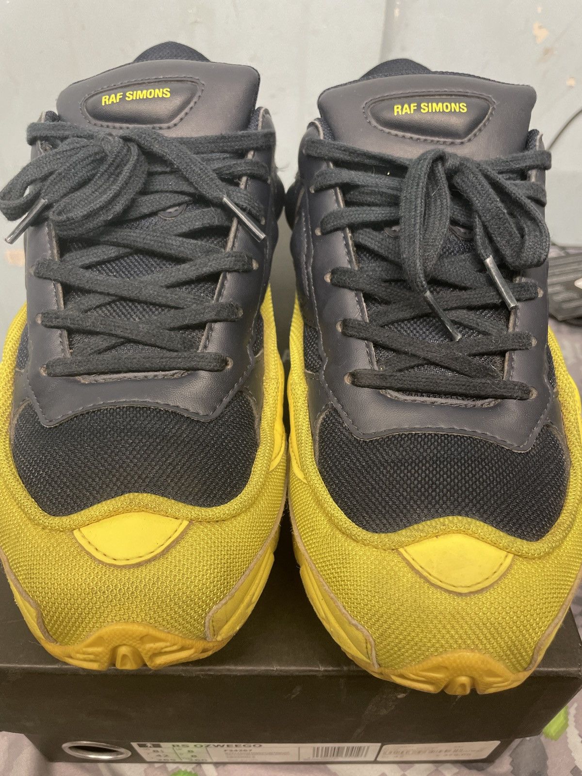 Raf Simons RAF SIMONS OZWEEGO Size US 8.5 / EU 41-42 - 2 Thumbnail