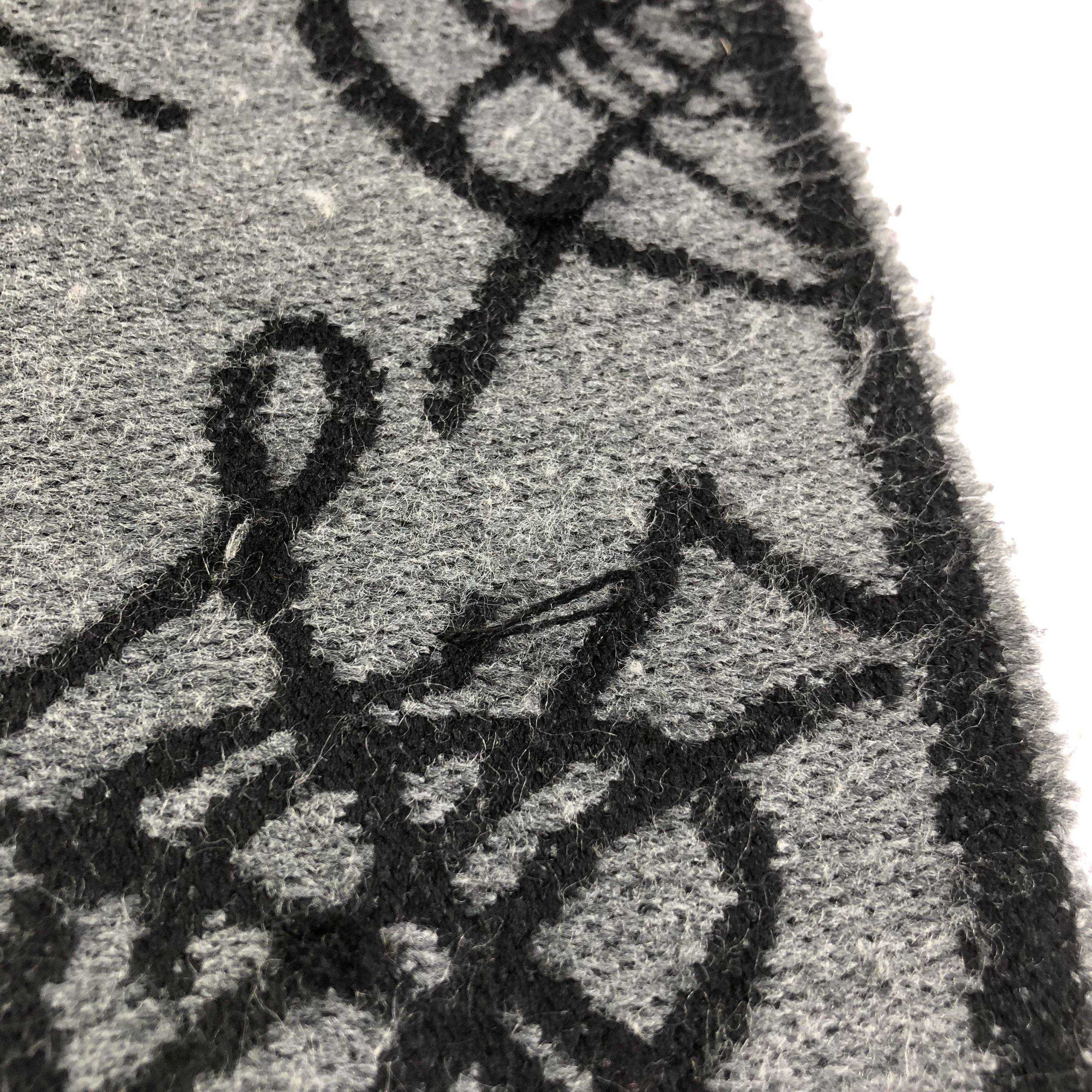 Vivienne Westwood Vivienne Westwood Orbs Scarf Muffler V1714 Size ONE SIZE - 8 Thumbnail