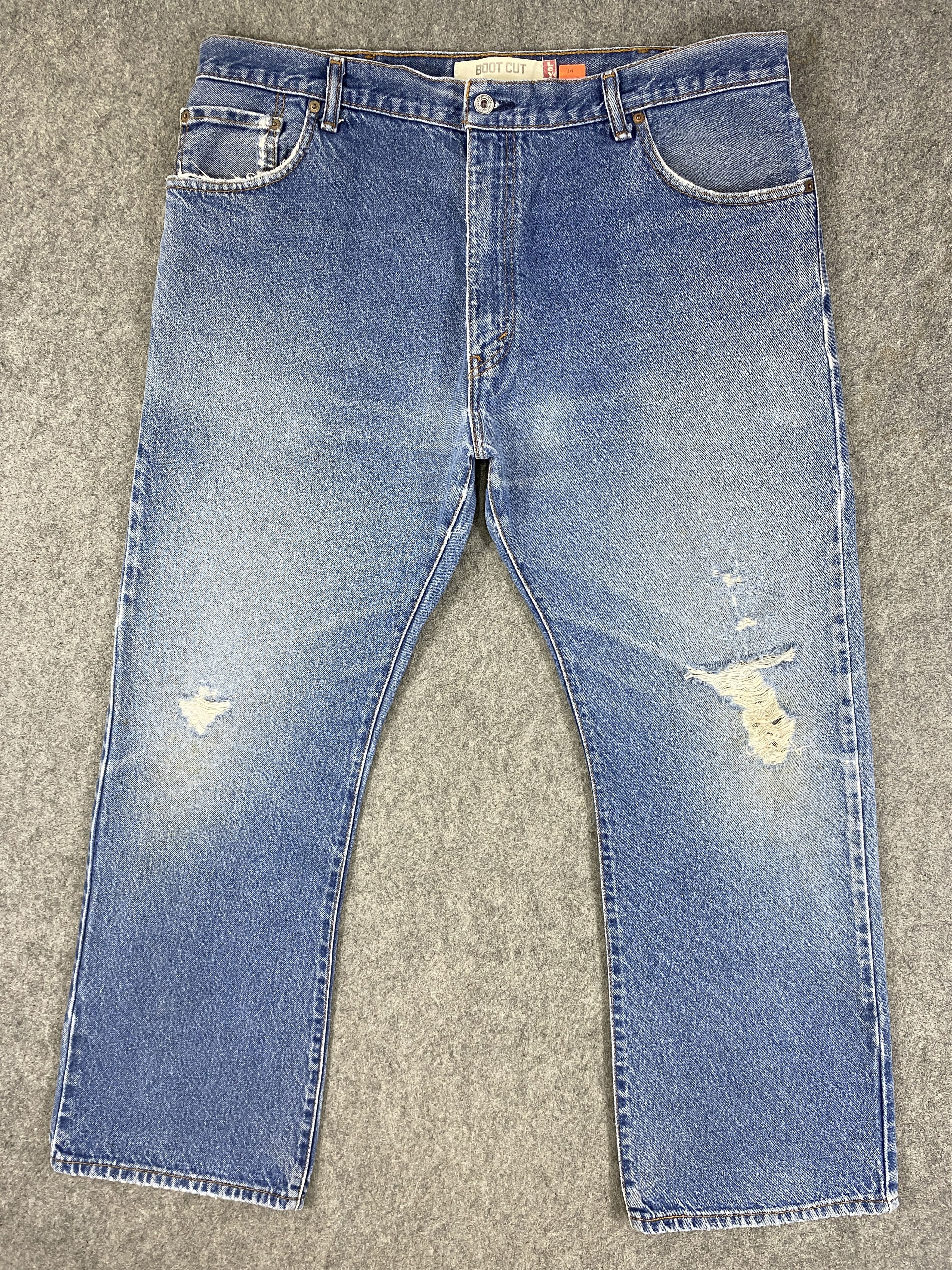 image of Distressed Denim x Levis Distressed Blue Vintage Levi's 517 40X30 Denim Jn2177 in Blue Distressed