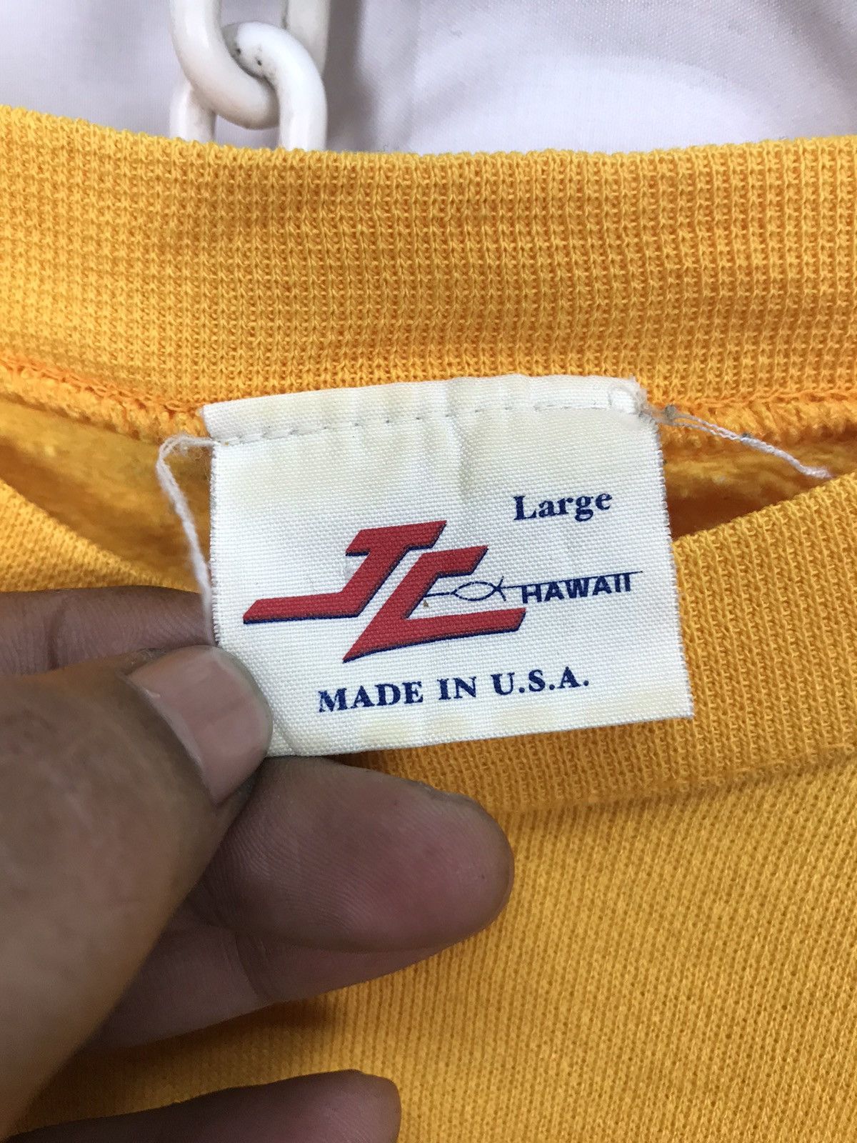 Vintage Vintage JL Hawaii sweatshirt printed made in usa Size US L / EU 52-54 / 3 - 3 Thumbnail