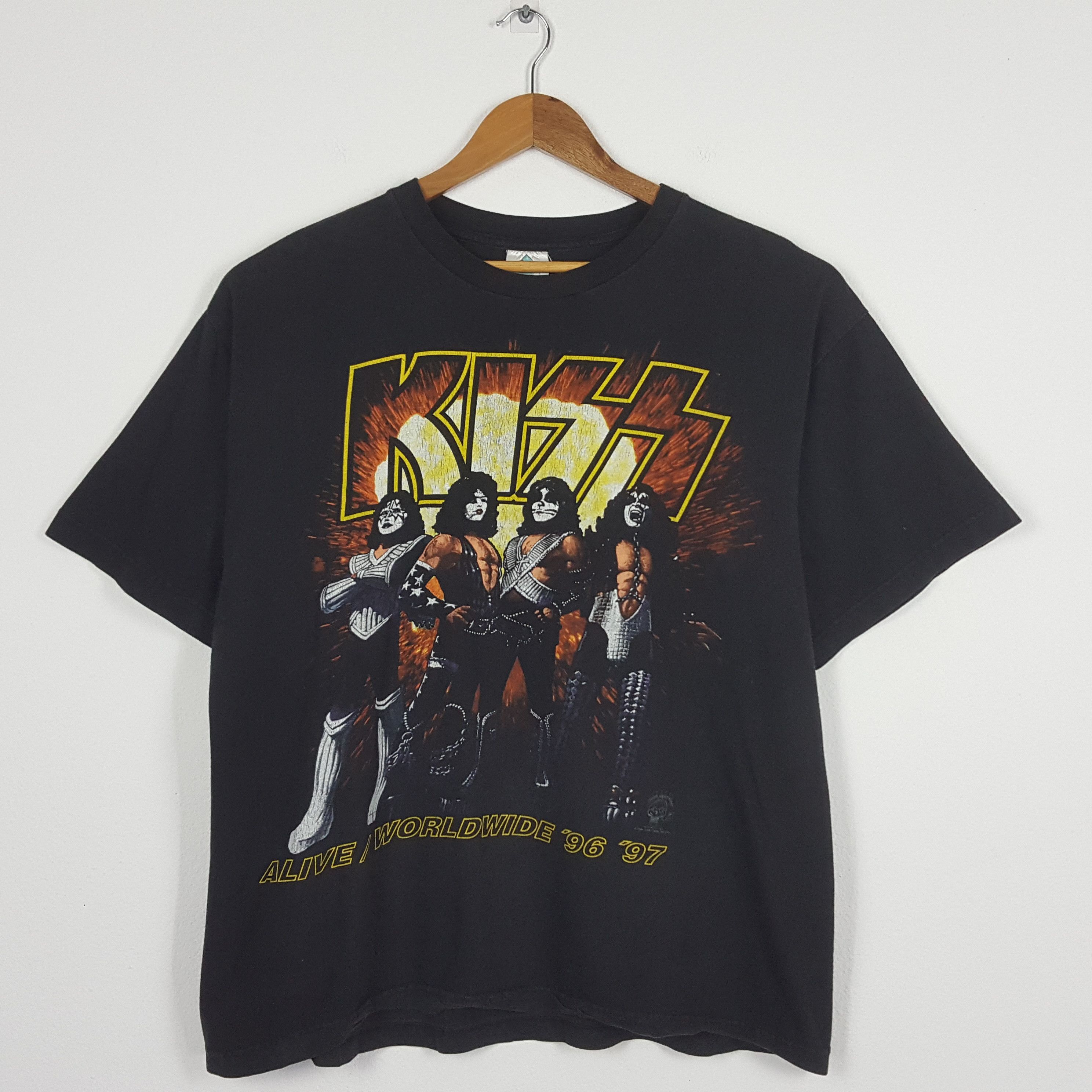 KISS × Vintage Vintage 90's KISS American Rock Band Alive Tour T-Shirt Size US XL / EU 56 / 4 - 1 Thumbnail