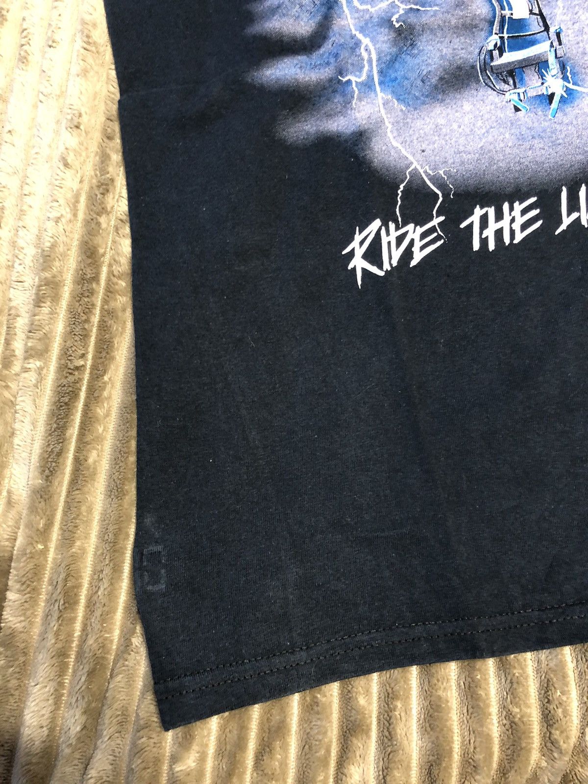 Band Tees Vintage Metallica Ride The Lightning 1994 Reprint Size US M / EU 48-50 / 2 - 14 Thumbnail