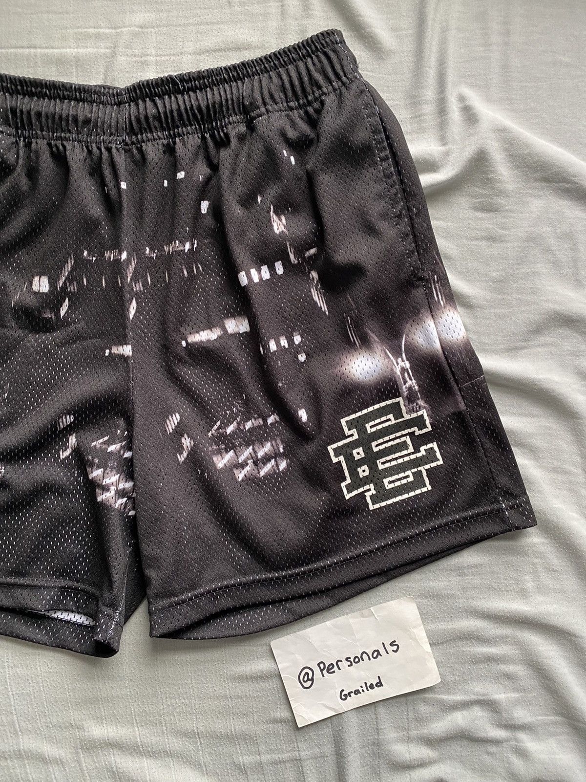 Eric Emanuel Eric Emanuel Black Skyline Shorts Large Size US 34 / EU 50 - 2 Thumbnail