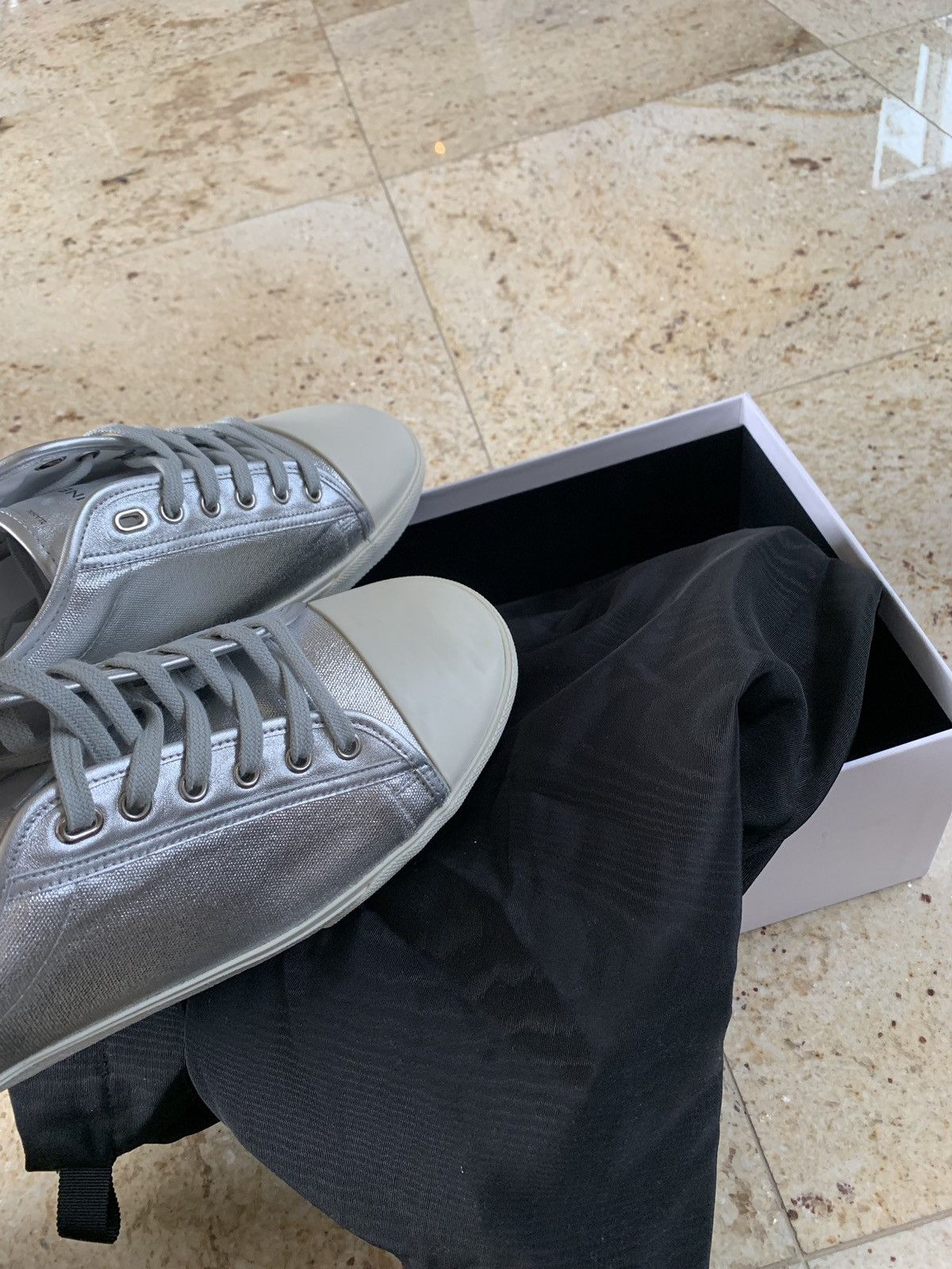 Celine Blank Silver Low Top Size US 10 / EU 43 - 13 Thumbnail
