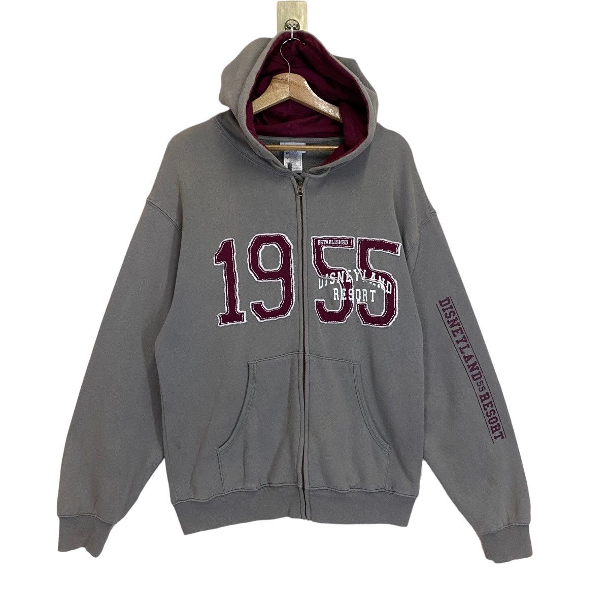 Disney × Vintage Disney Parks Authentic Big Logo Zipper Hoodie Size US M / EU 48-50 / 2 - 1 Thumbnail