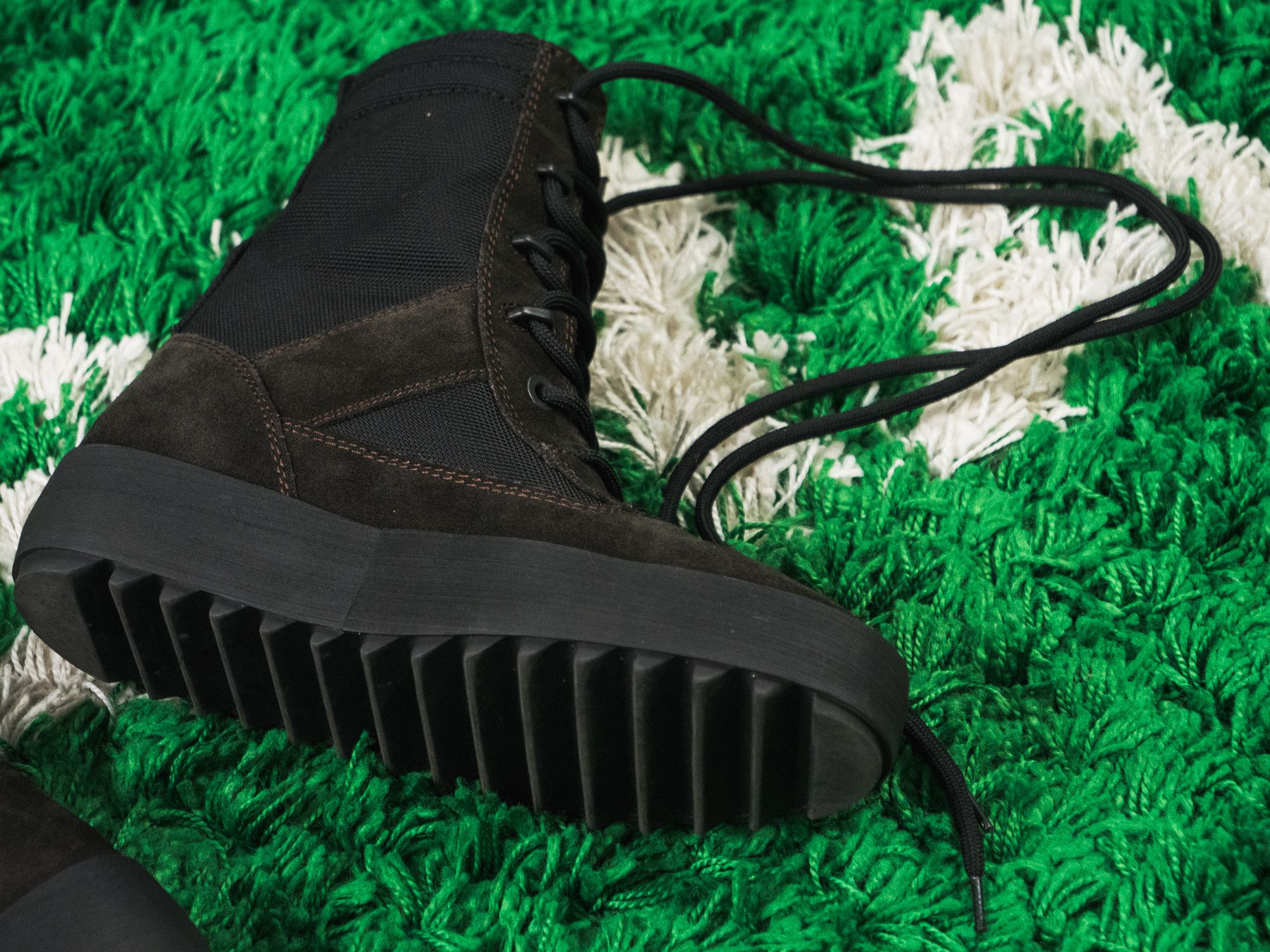 Yeezy RARE! VNGS YEEZY SEASON 3 boots OIL military sole Size US 6 / IT 36 - 9 Thumbnail
