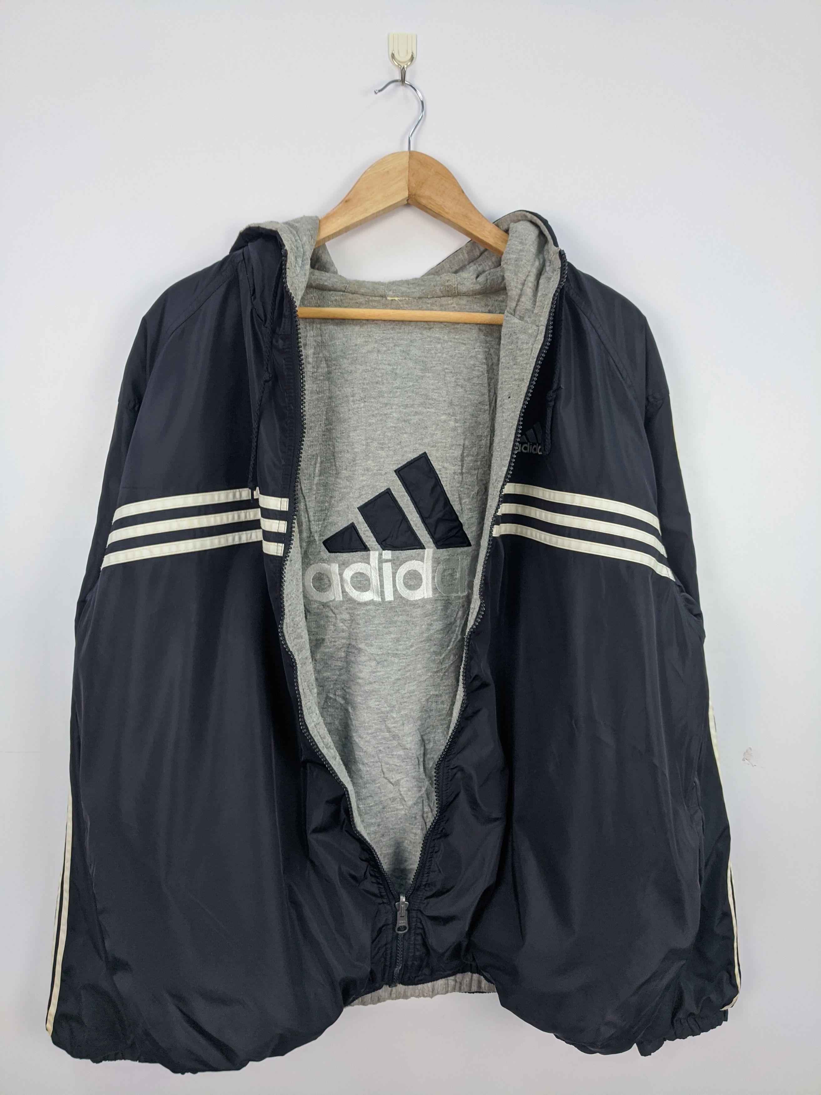 Adidas Vintage Adidas Windbreaker Jacket J0334 Size US M / EU 48-50 / 2 - 1 Thumbnail