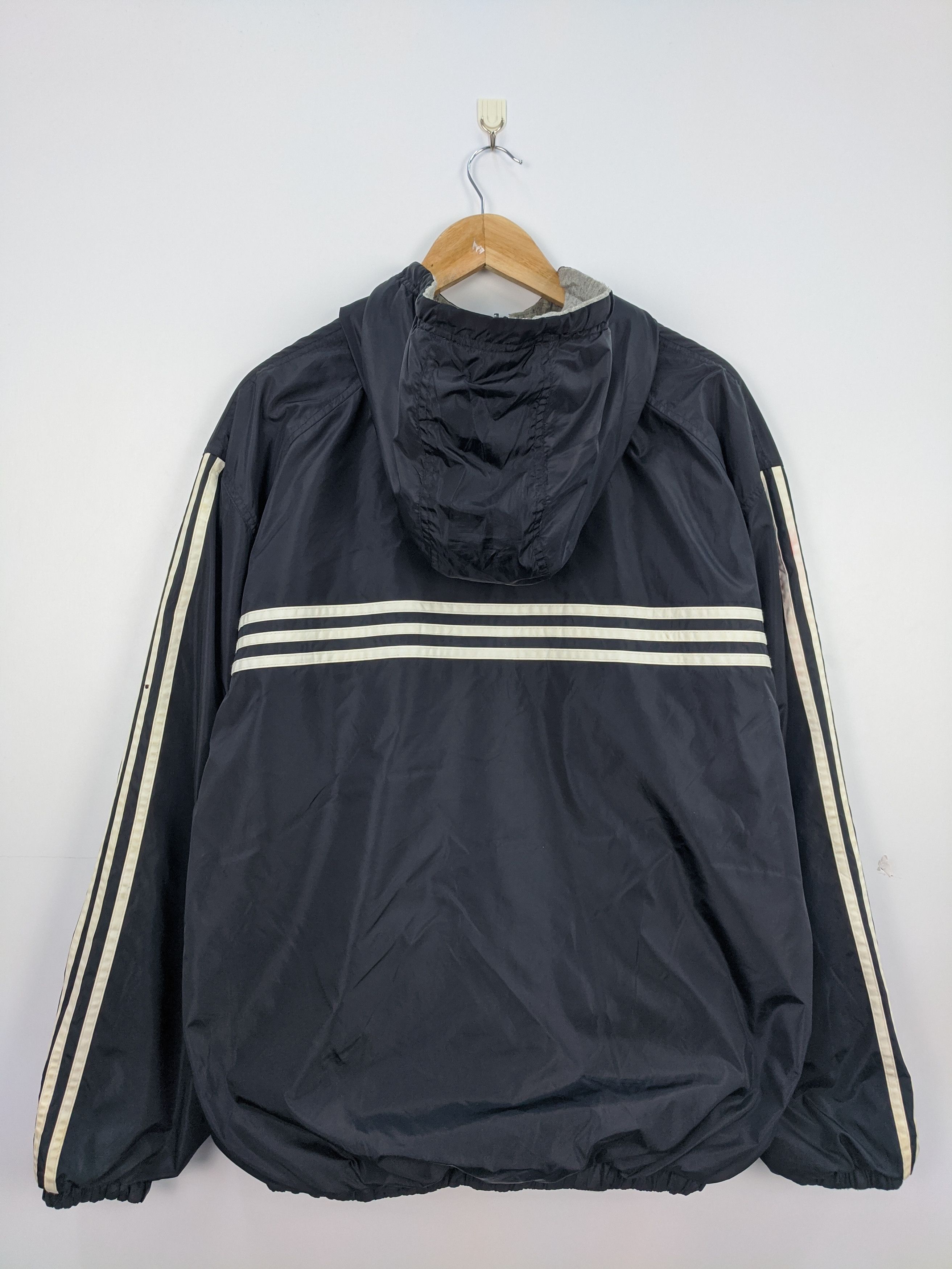 Adidas Vintage Adidas Windbreaker Jacket J0334 Size US M / EU 48-50 / 2 - 4 Thumbnail