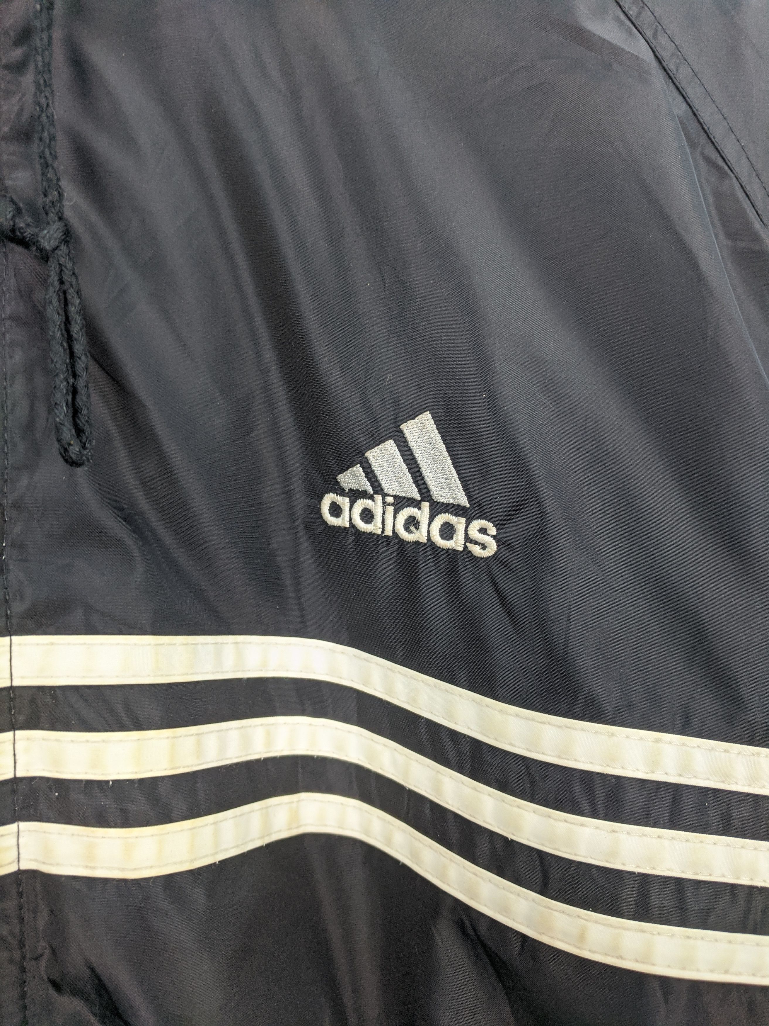 Adidas Vintage Adidas Windbreaker Jacket J0334 Size US M / EU 48-50 / 2 - 6 Thumbnail