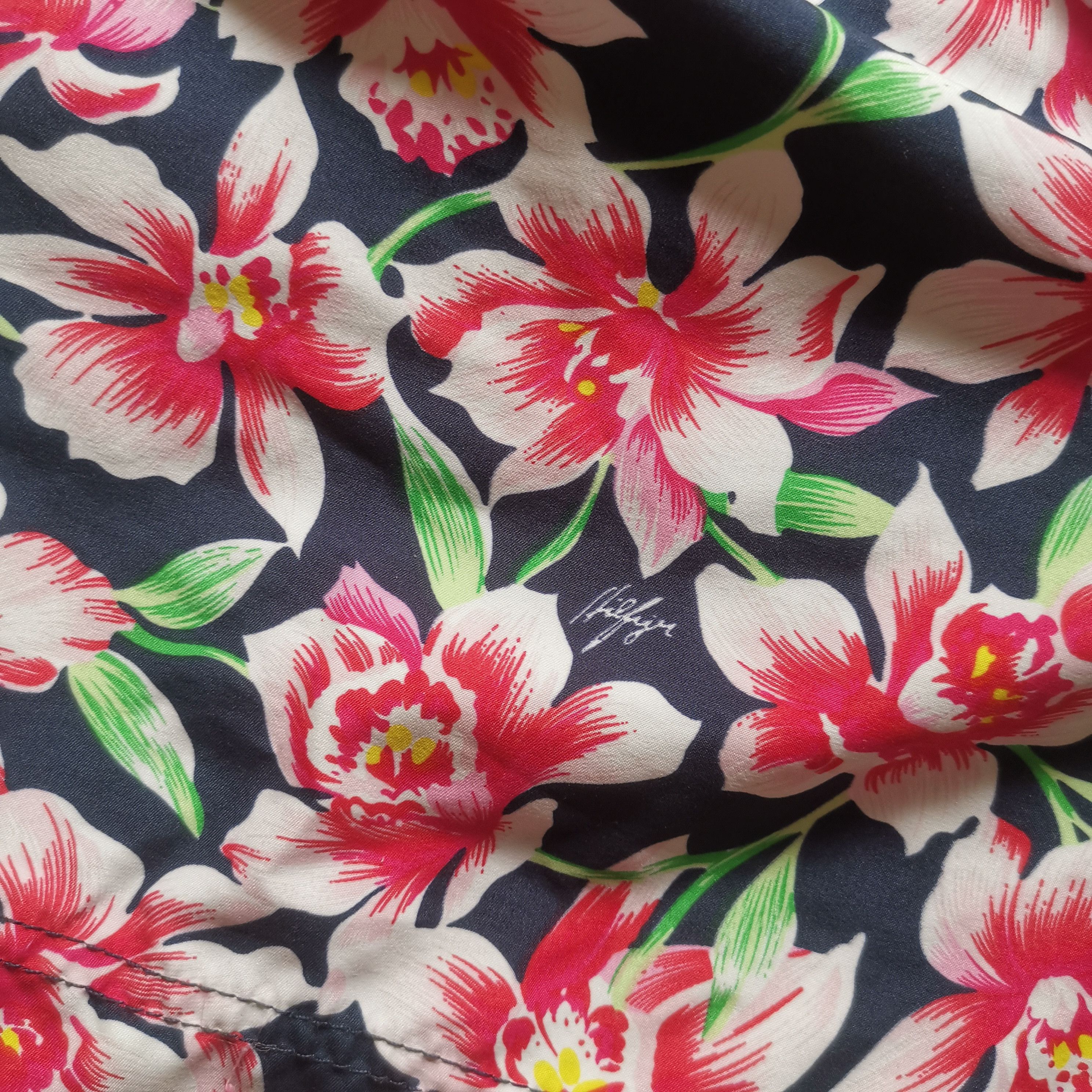 Tommy Hilfiger Tommy Hilfiger flower shorts Size US 38 / EU 54 - 5 Thumbnail