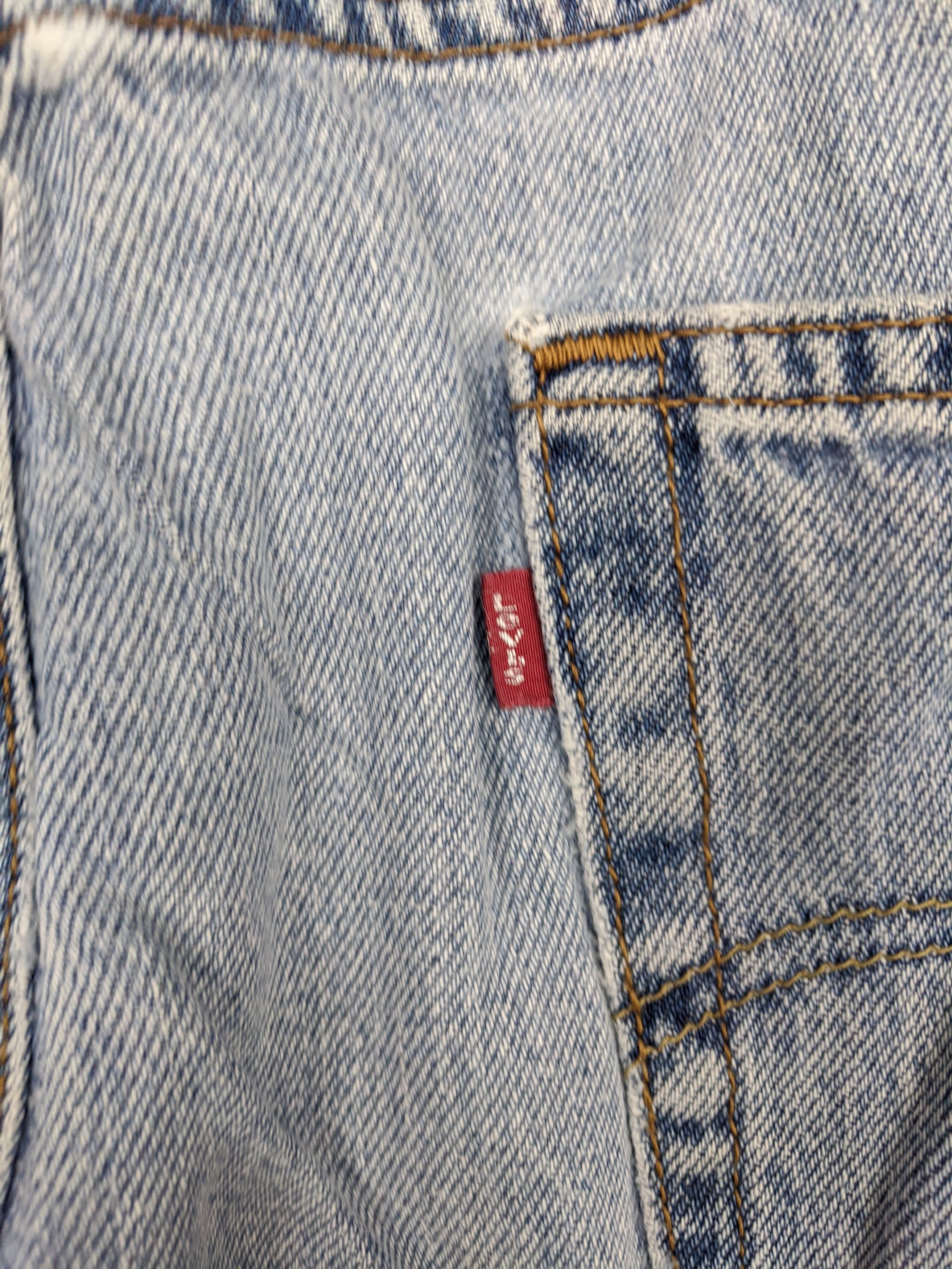 Vintage Levis 505 Light Wash Jeans 34x28 DP0619