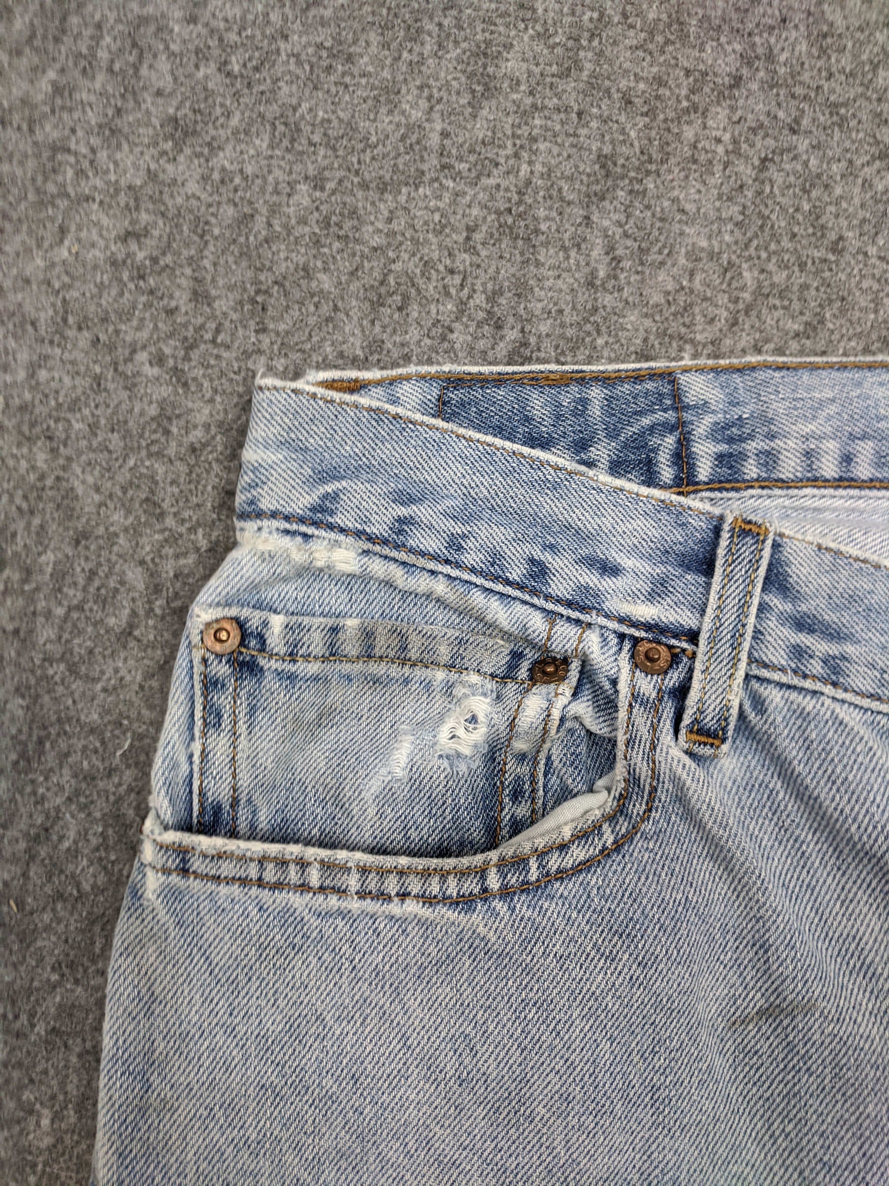Vintage Levis 505 Light Wash Jeans 34x28 DP0619