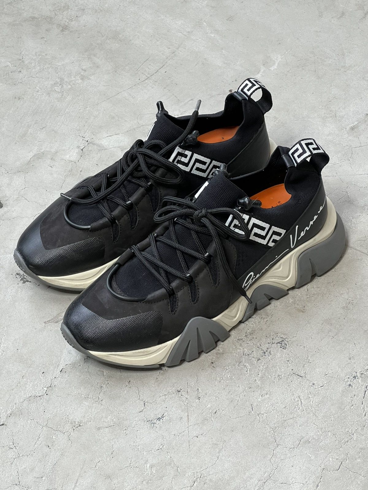 Versace Versace Sneakers Size US 11 / EU 44 - 1 Thumbnail