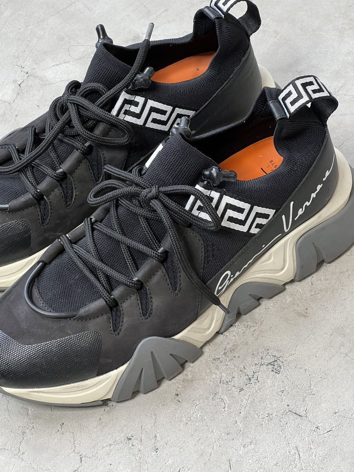 Versace Versace Sneakers Size US 11 / EU 44 - 2 Thumbnail