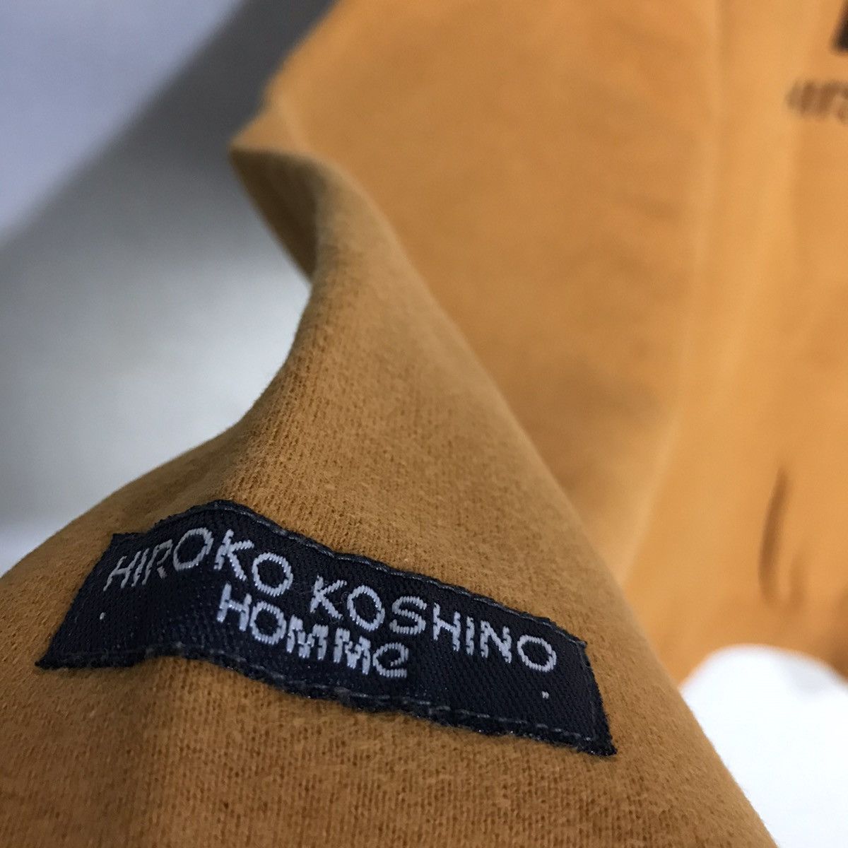 Hiroko Koshino Homme Hiroko koshino homme big logo crewneck Size US L / EU 52-54 / 3 - 4 Thumbnail