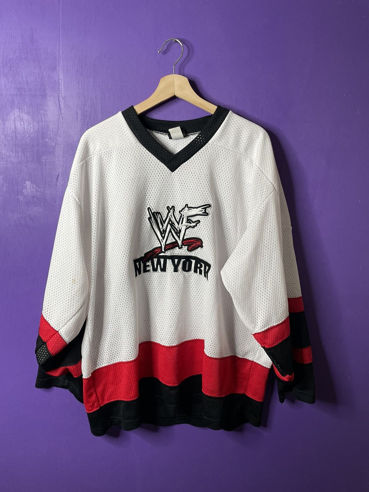 Image of Vintage 90's Wwf New York Hockey Jersey in White, Men's (Size XL)