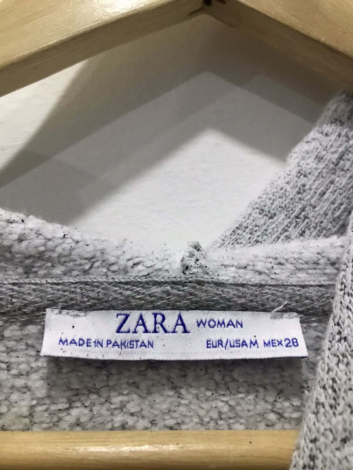 Zara Zara woman Hooded baggy Sweatshirt Size US L / EU 52-54 / 3 - 9 Thumbnail