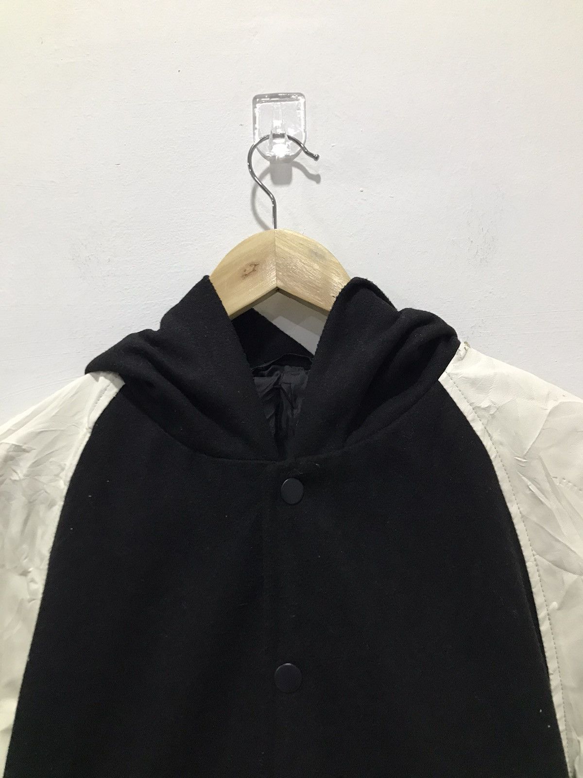 Uniqlo GU hooded Varsity Jacket Size US M / EU 48-50 / 2 - 4 Thumbnail