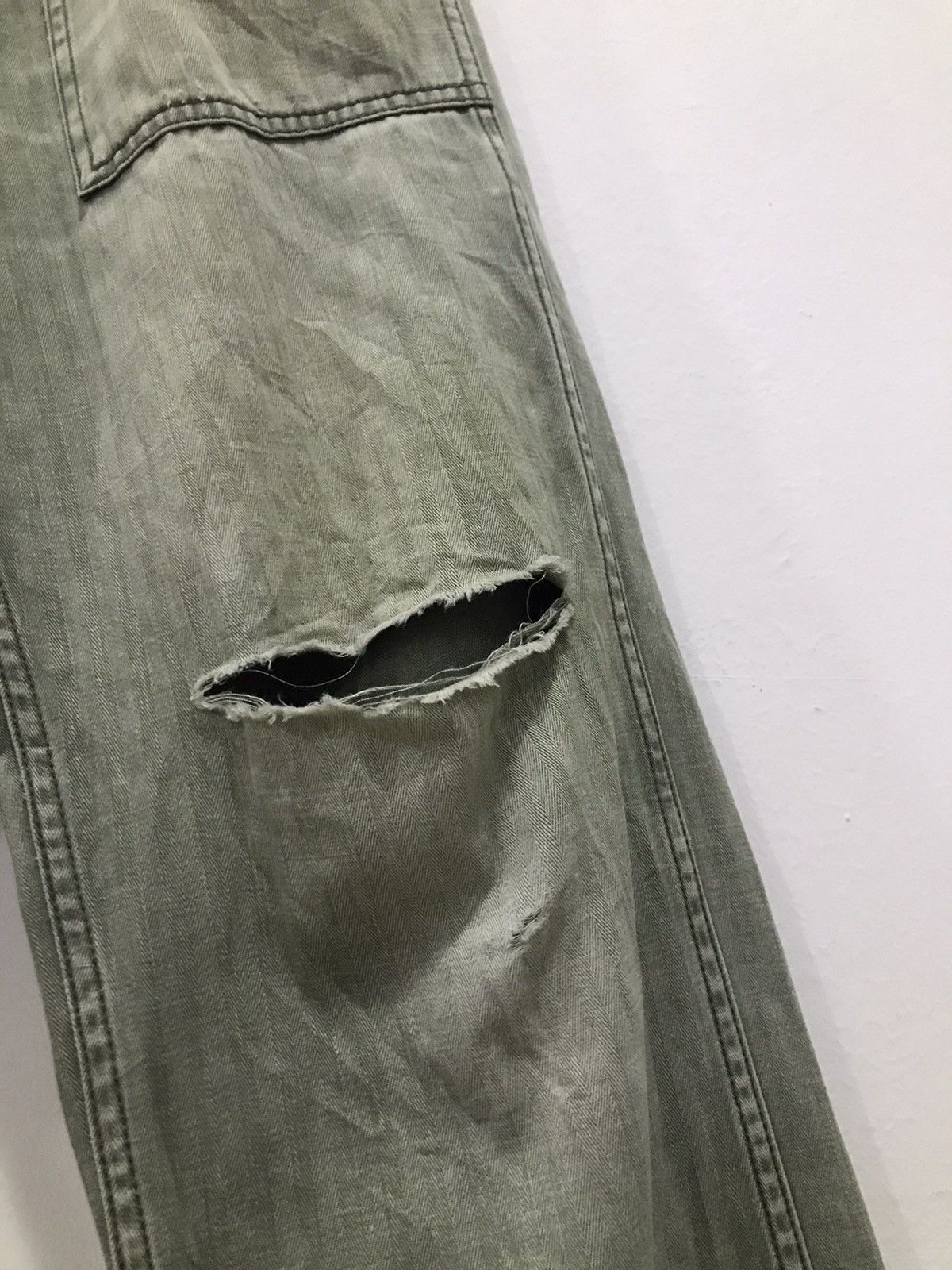 HOLLYWOOD RANCH MARKET Rare🔥Distressed HR Market baker Fatigue pants Size US 30 / EU 46 - 8 Thumbnail