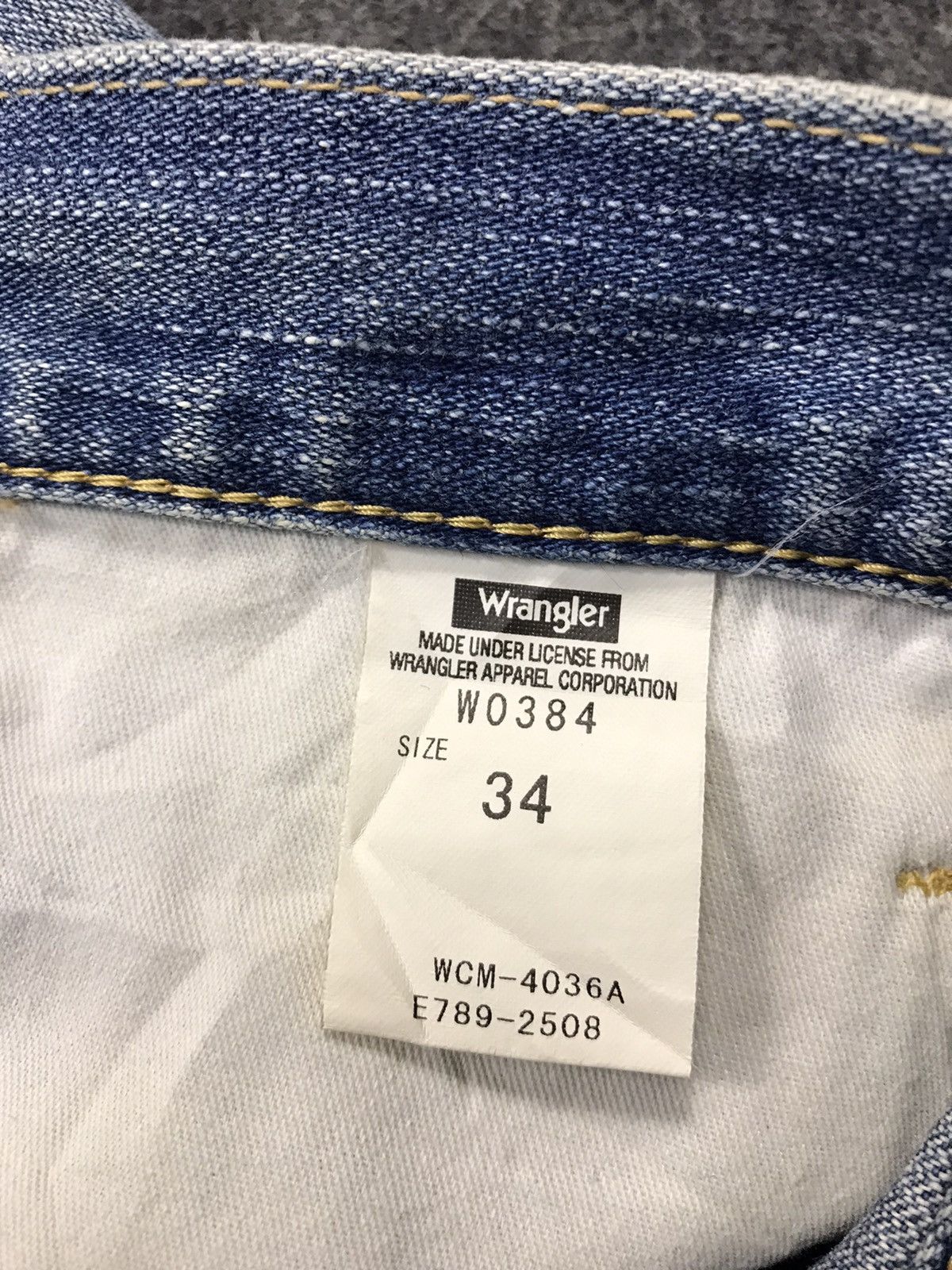 Japanese Brand × Vintage × Wrangler Vintage Wrangler Blue Wash Zipper Style Size US 35 - 13 Thumbnail