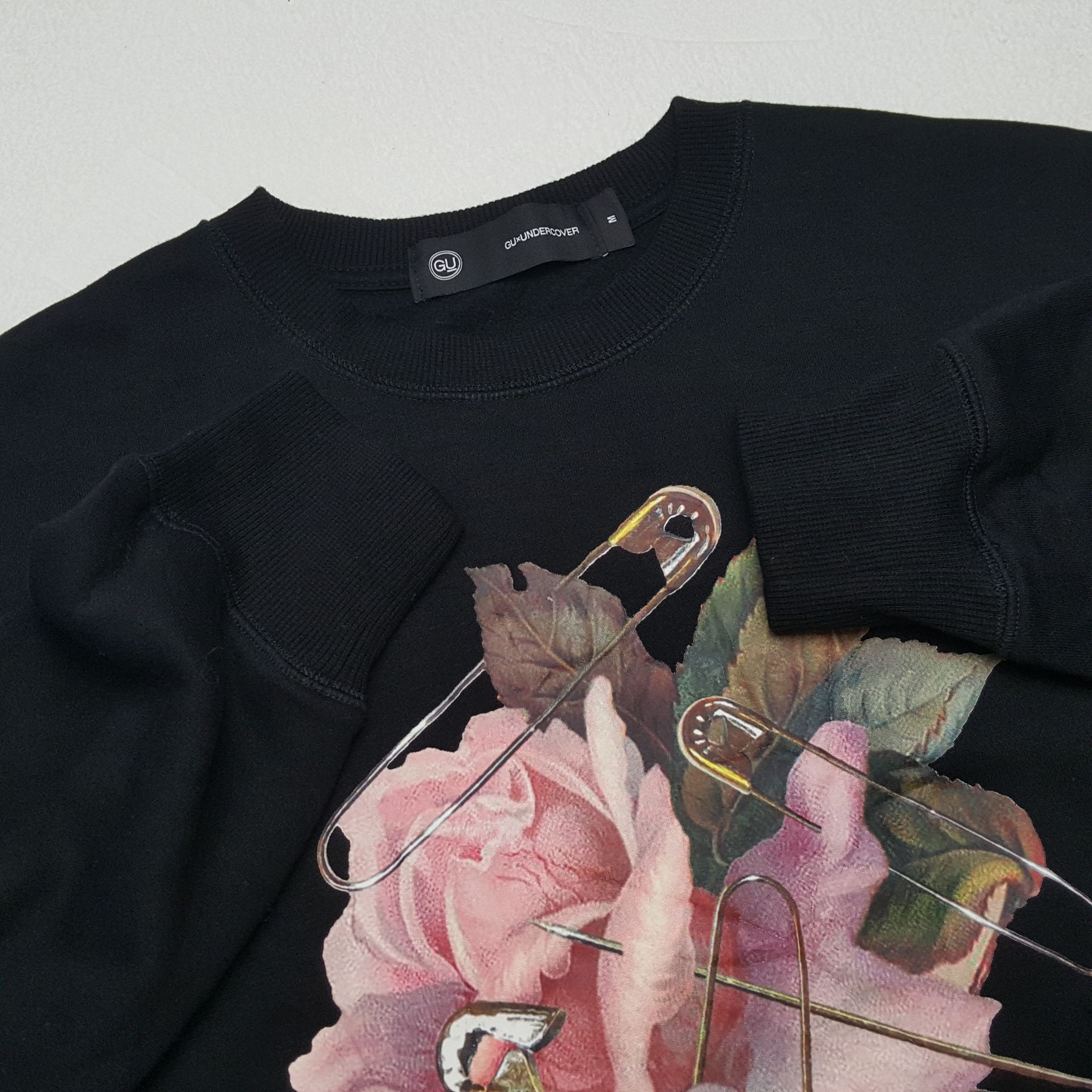 Japanese Brand GU X UNDERCOVER Flowers Design Custom Logo Sweatshirt Size US M / EU 48-50 / 2 - 9 Thumbnail
