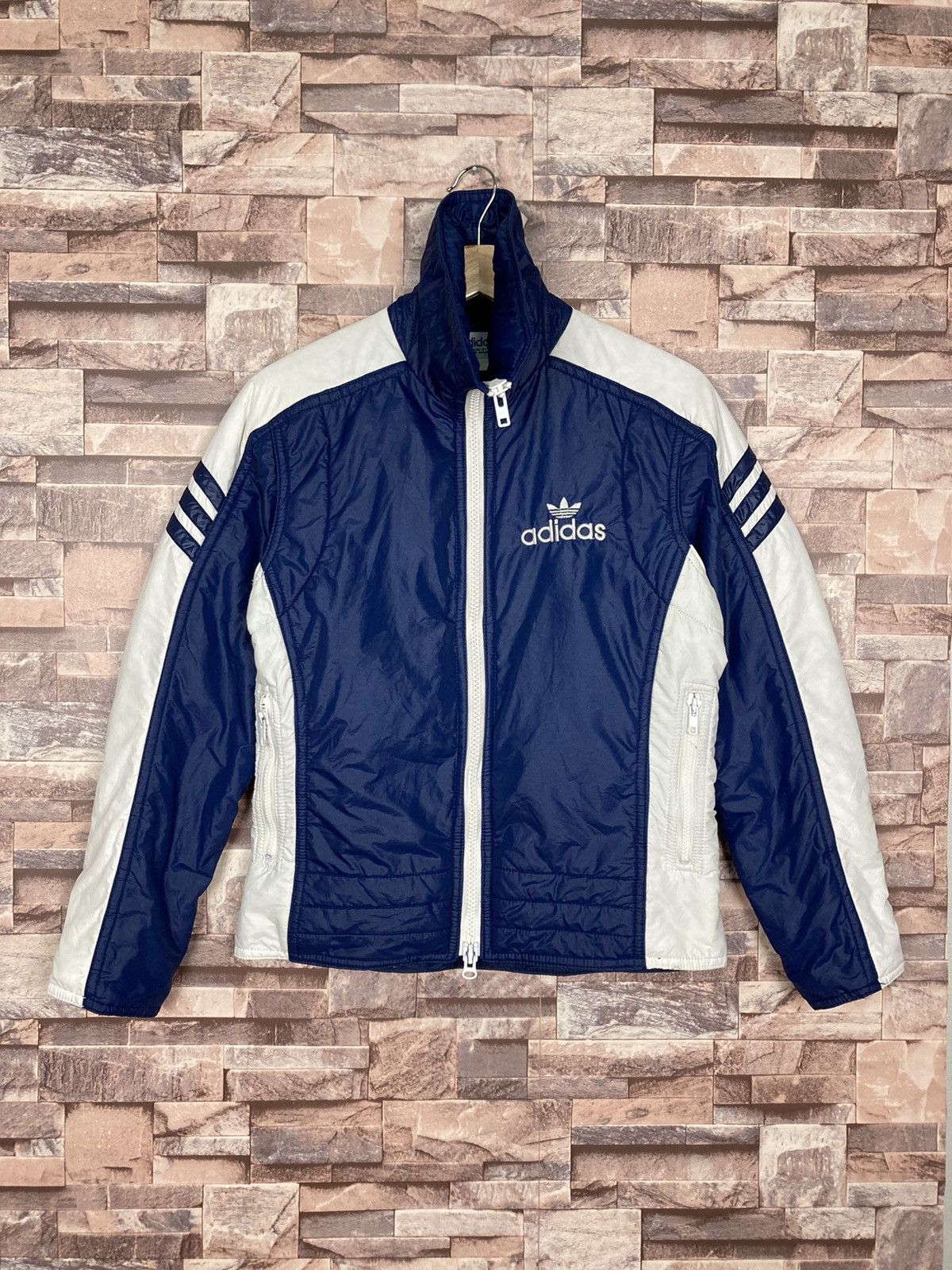 Adidas Adidas puffer jacket nice design size XS Size US XS / EU 42 / 0 - 1 Thumbnail