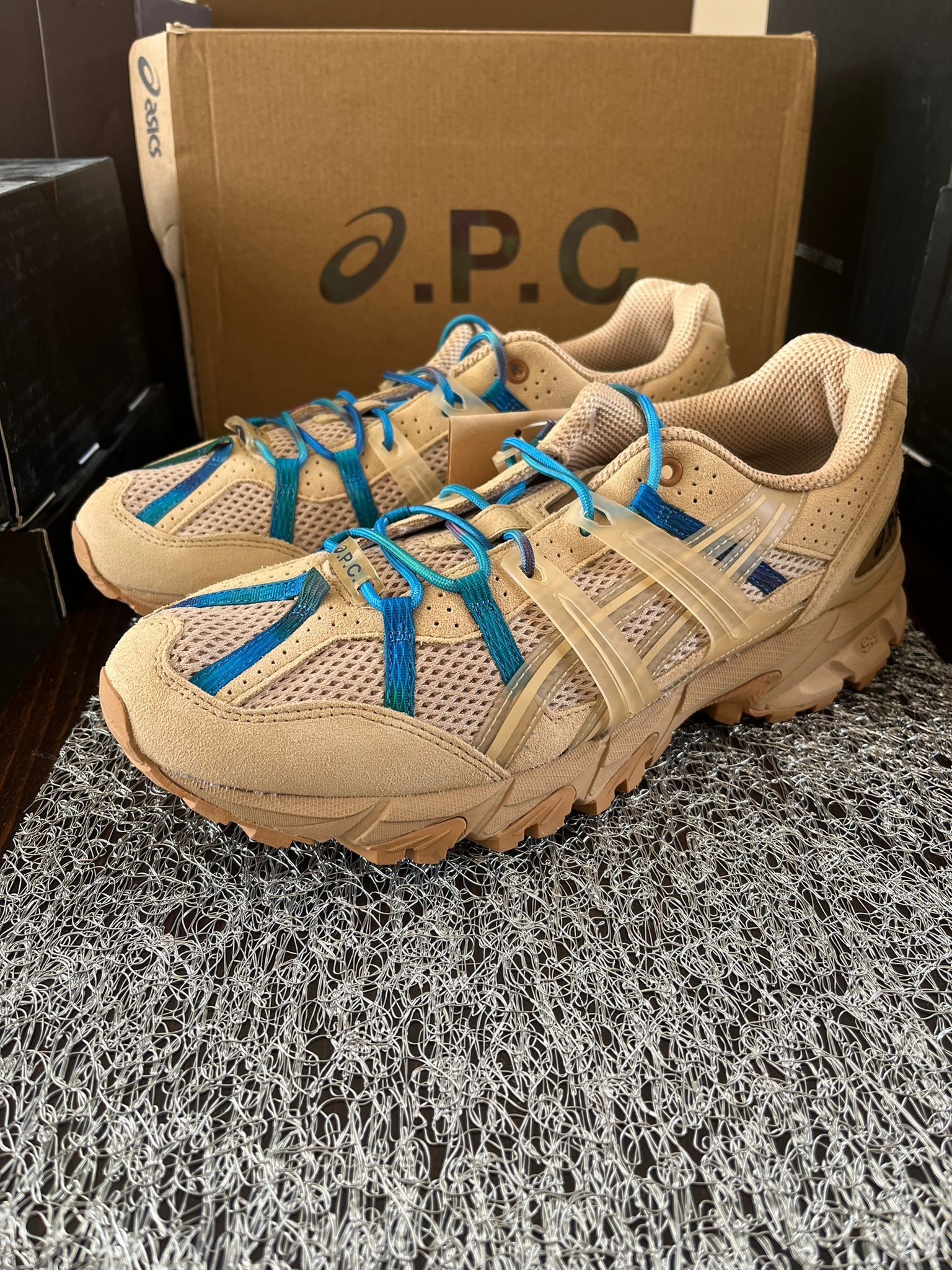A.P.C. × Asics Gel Sonoma 15-50 in Dune Size US 10 / EU 43 - 5 Thumbnail