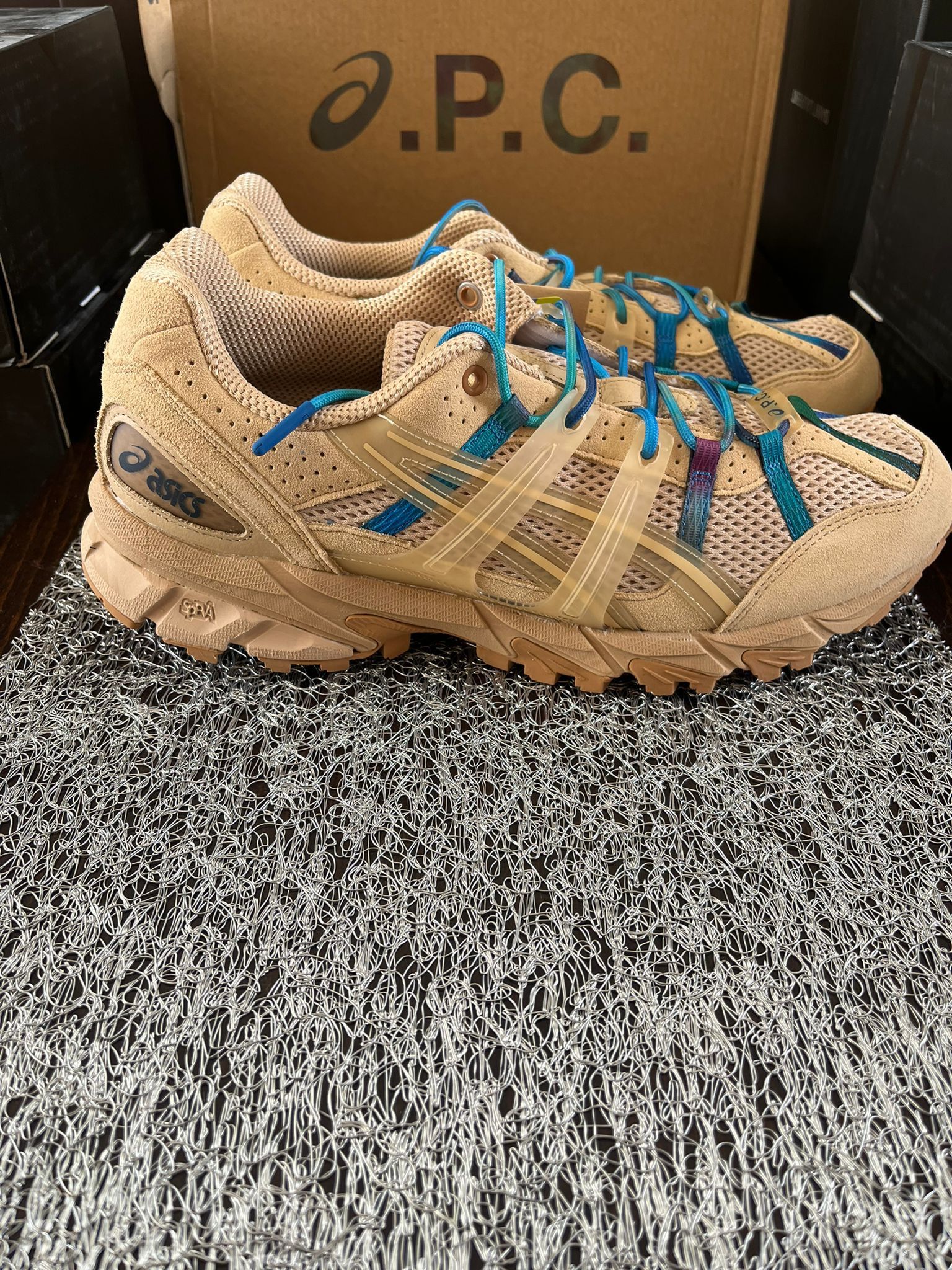 A.P.C. × Asics Gel Sonoma 15-50 in Dune Size US 10 / EU 43 - 16 Thumbnail