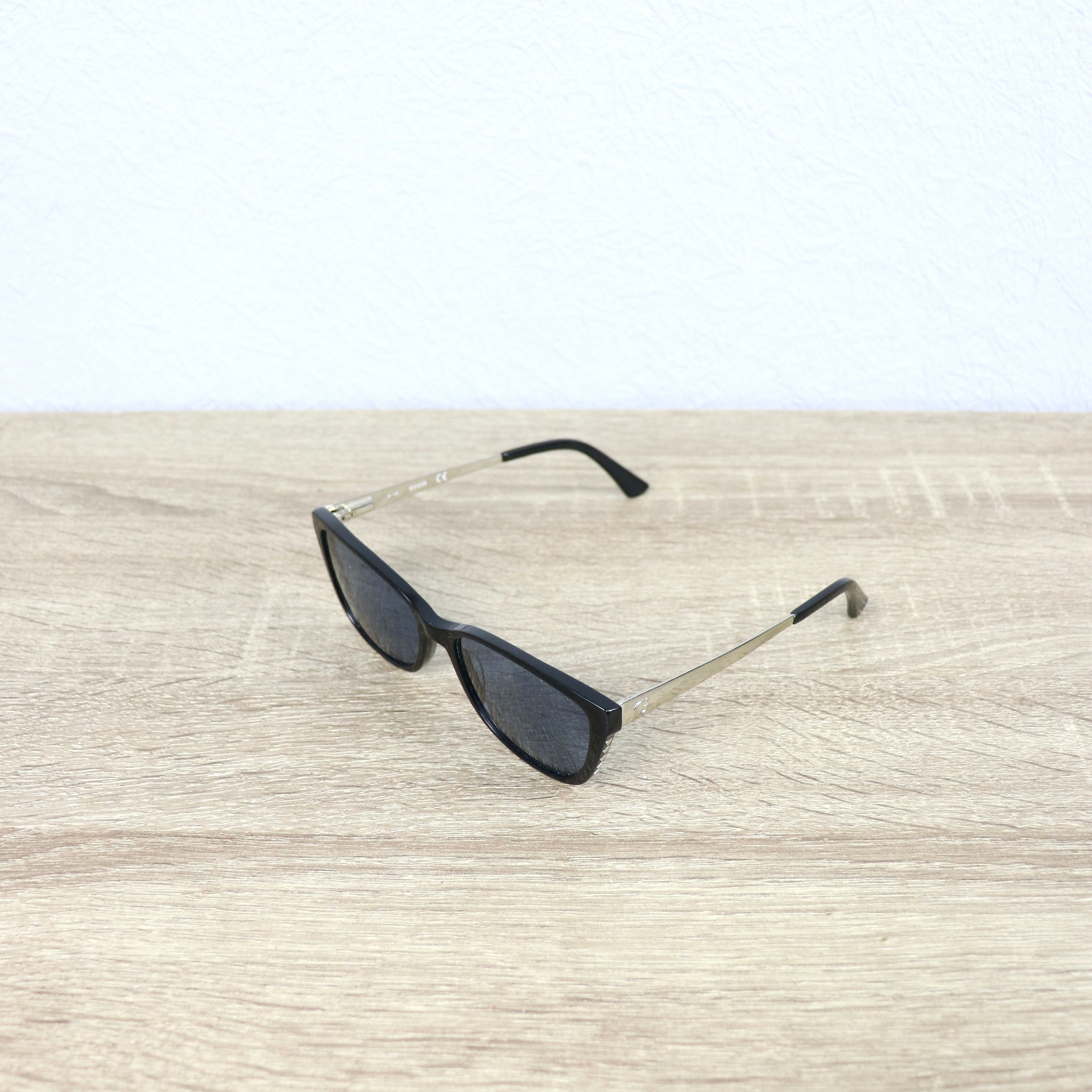 Guess Guess wayfarer sunglasses Size ONE SIZE - 2 Thumbnail