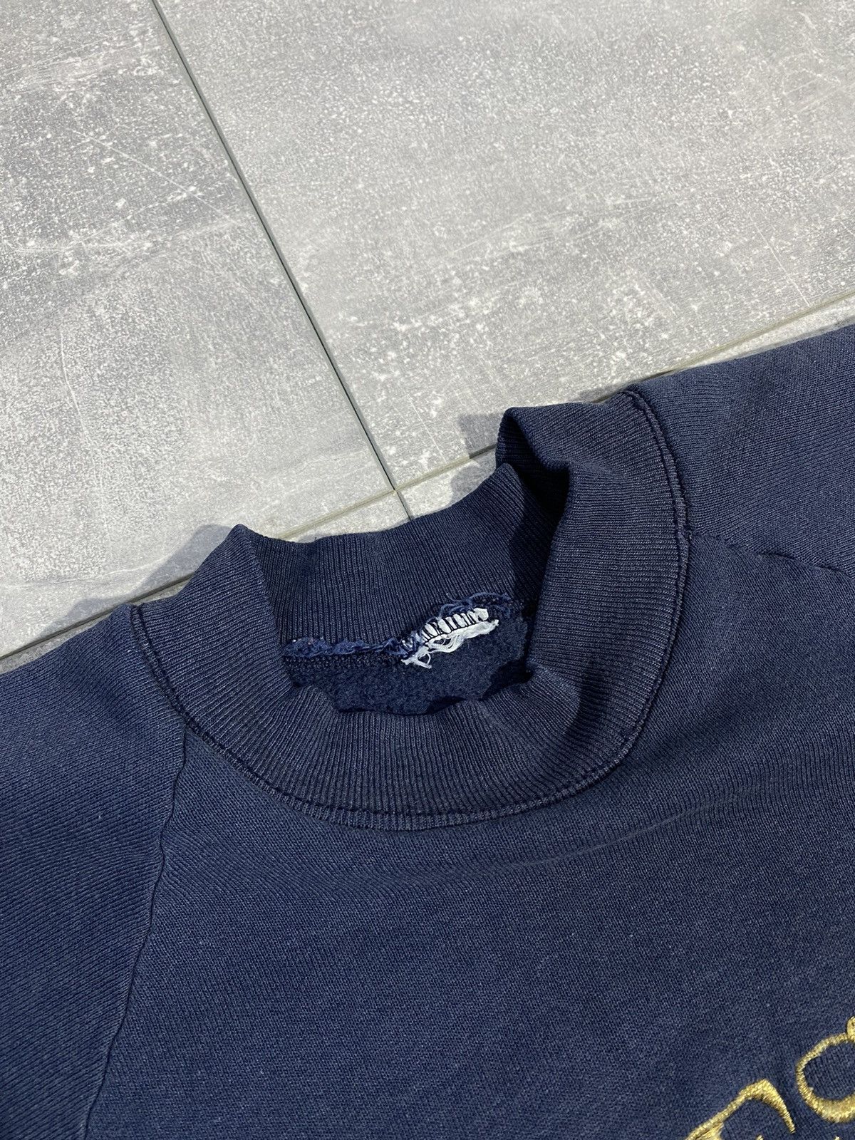 Guess × Vintage Guess Sweatshirt Big Logo Vintage 90s Size US S / EU 44-46 / 1 - 4 Thumbnail
