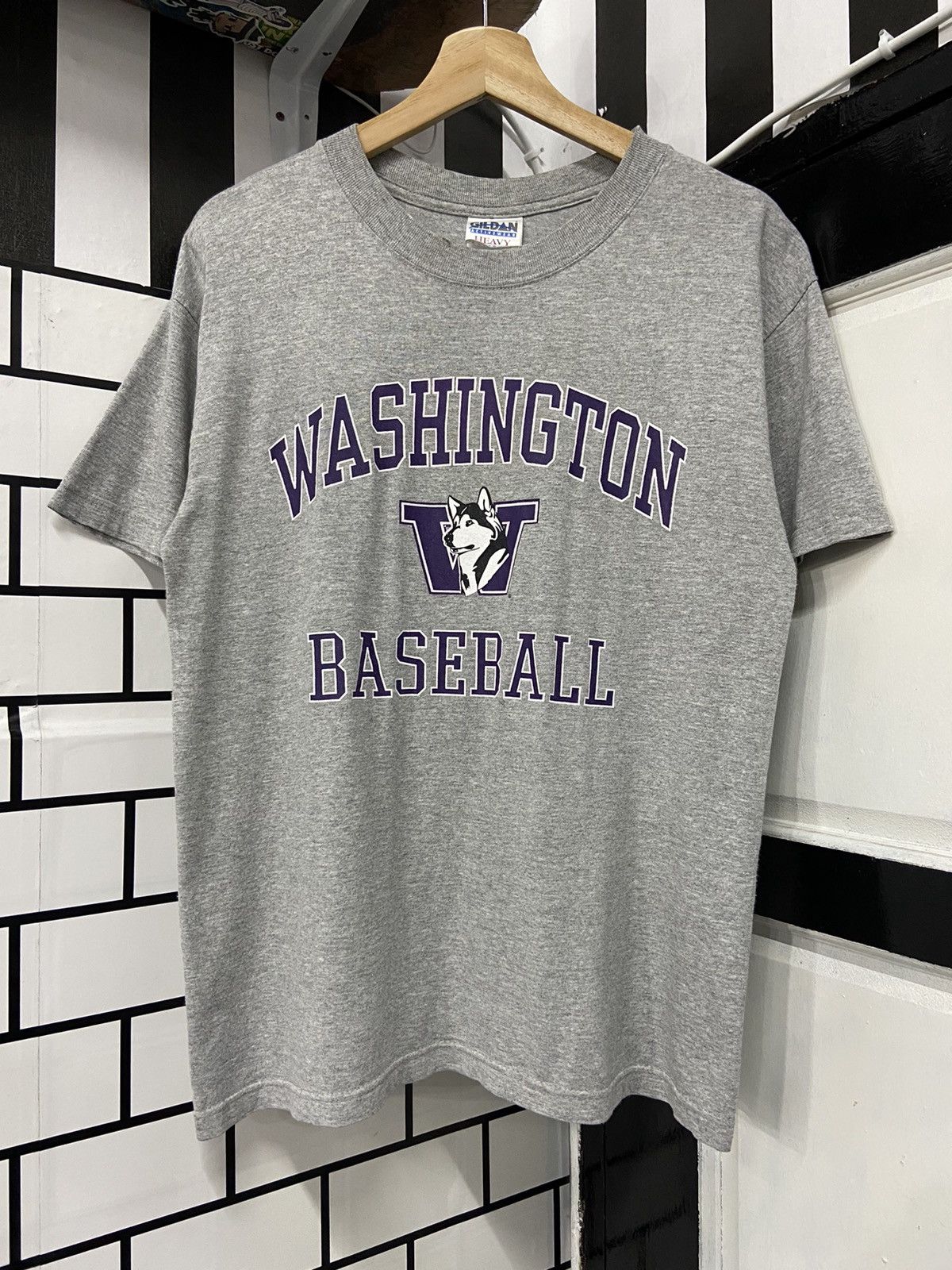 MLB × Vintage Vintage 90’s University Washington Baseball Team Tshirt Size US M / EU 48-50 / 2 - 1 Thumbnail