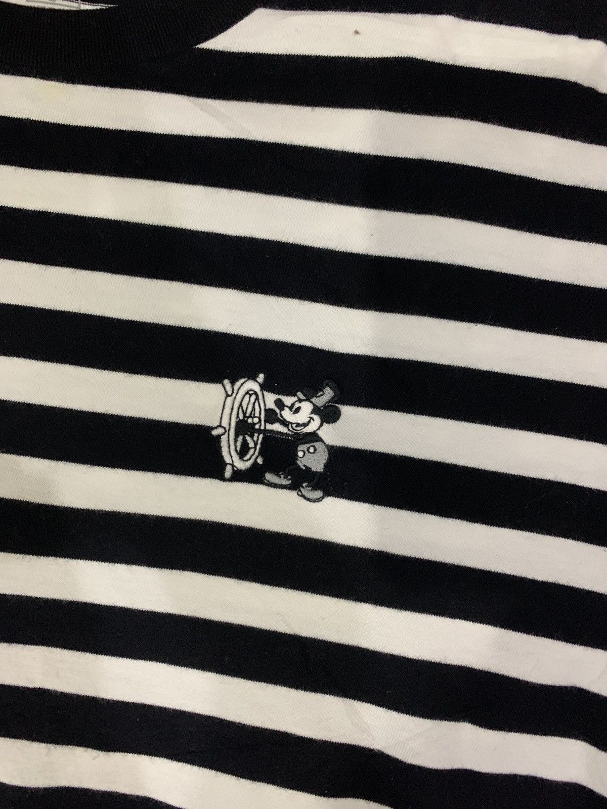 Disney Disney vd18 Size US L / EU 52-54 / 3 - 2 Thumbnail