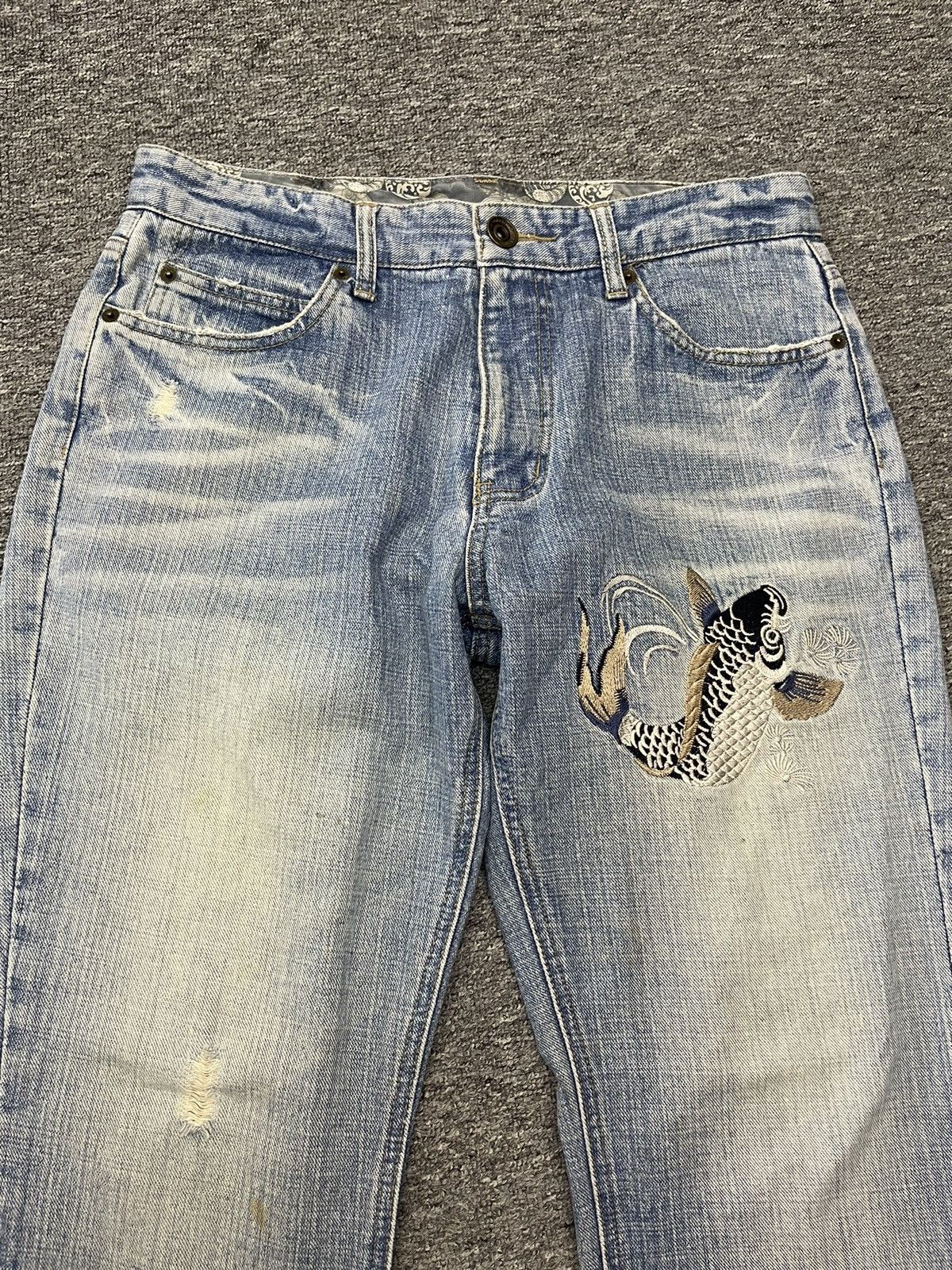 Japanese Brand Vintage Koi Fish Embroidery Jeans Sukajan Karakuri Tamashi Size US 32 / EU 48 - 3 Thumbnail