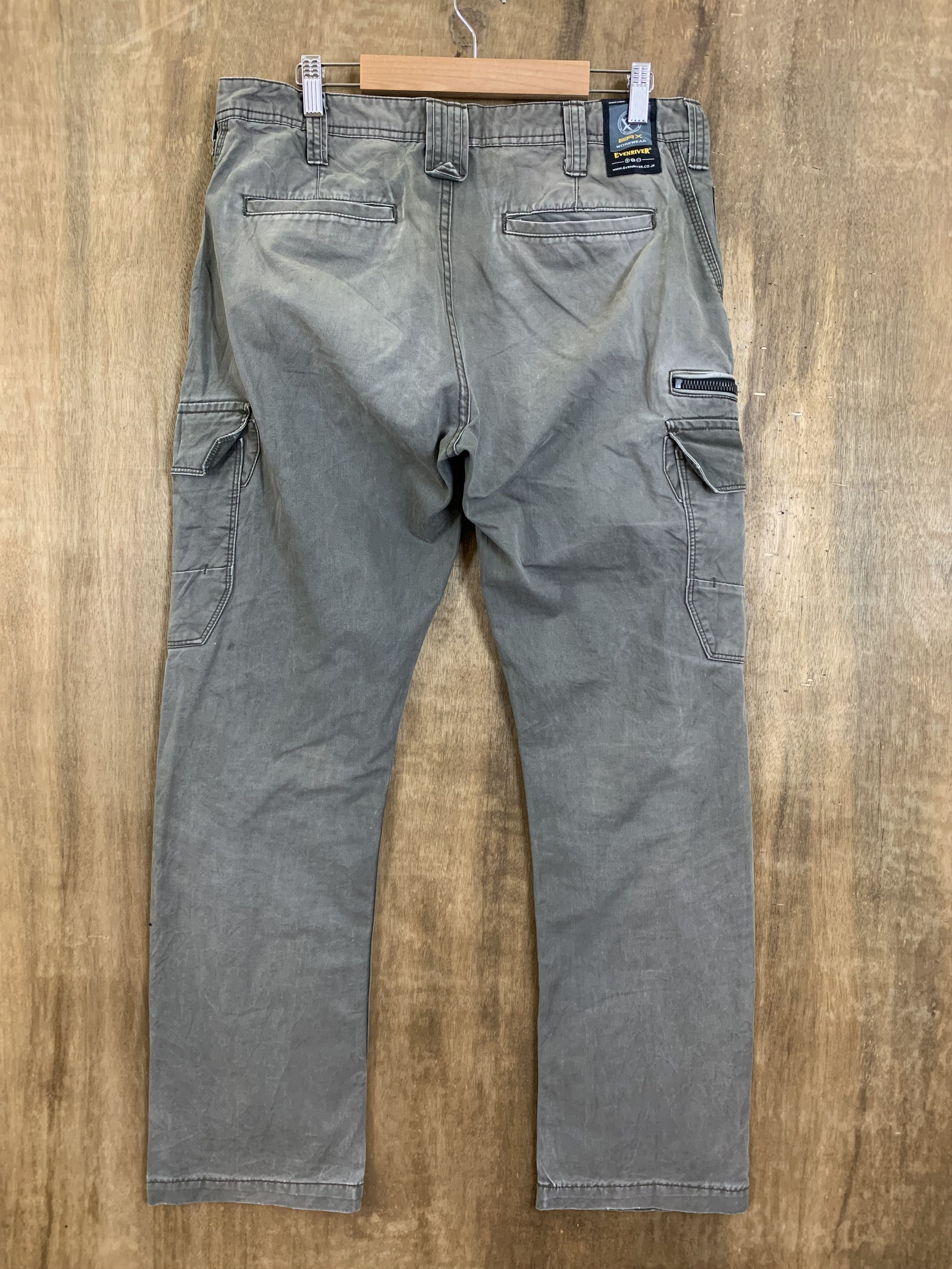Japanese Brand Cargo Pants Multipocket Distressed Style Streetwear Size US 31 - 2 Thumbnail