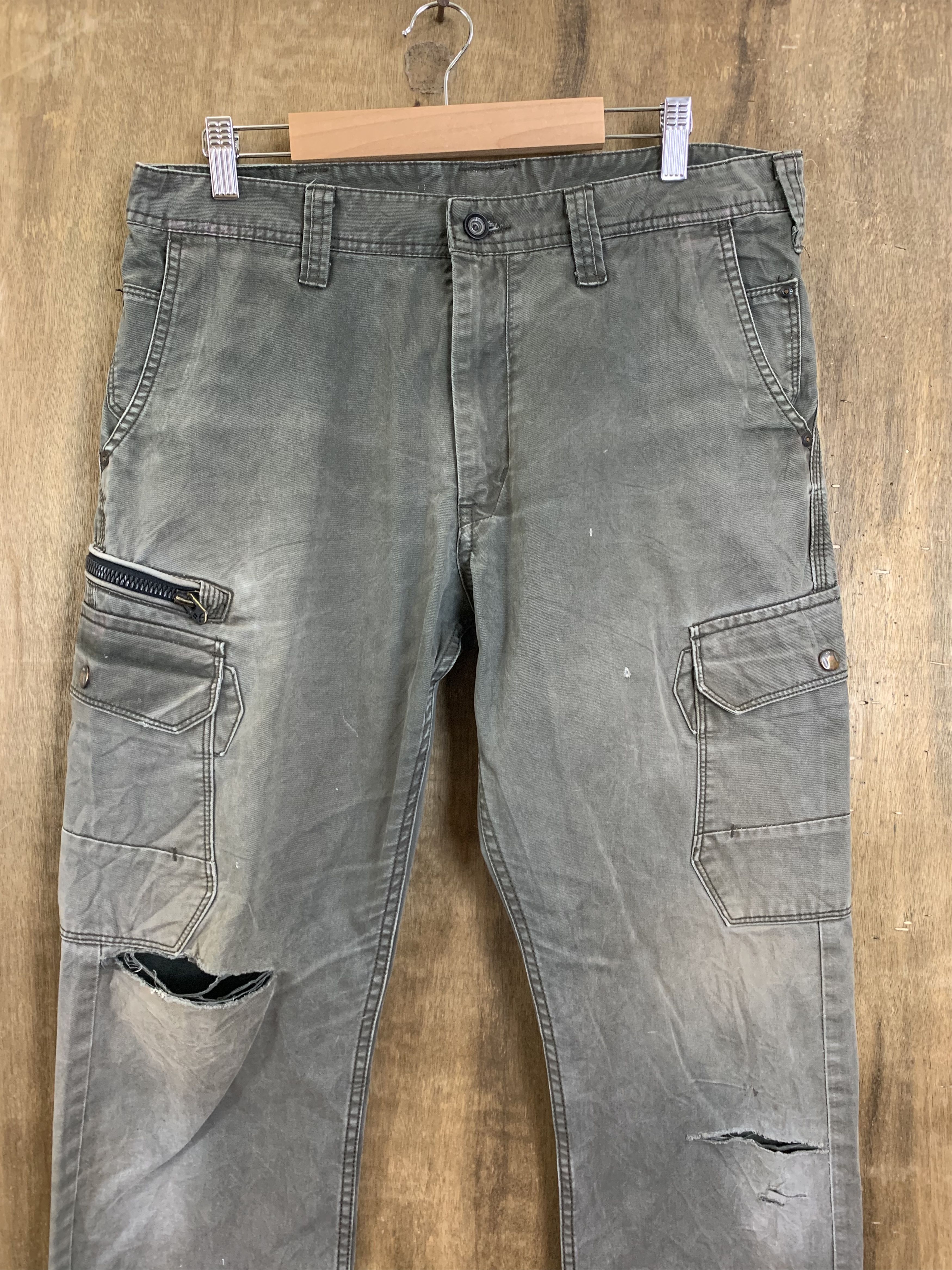 Japanese Brand Cargo Pants Multipocket Distressed Style Streetwear Size US 31 - 3 Thumbnail
