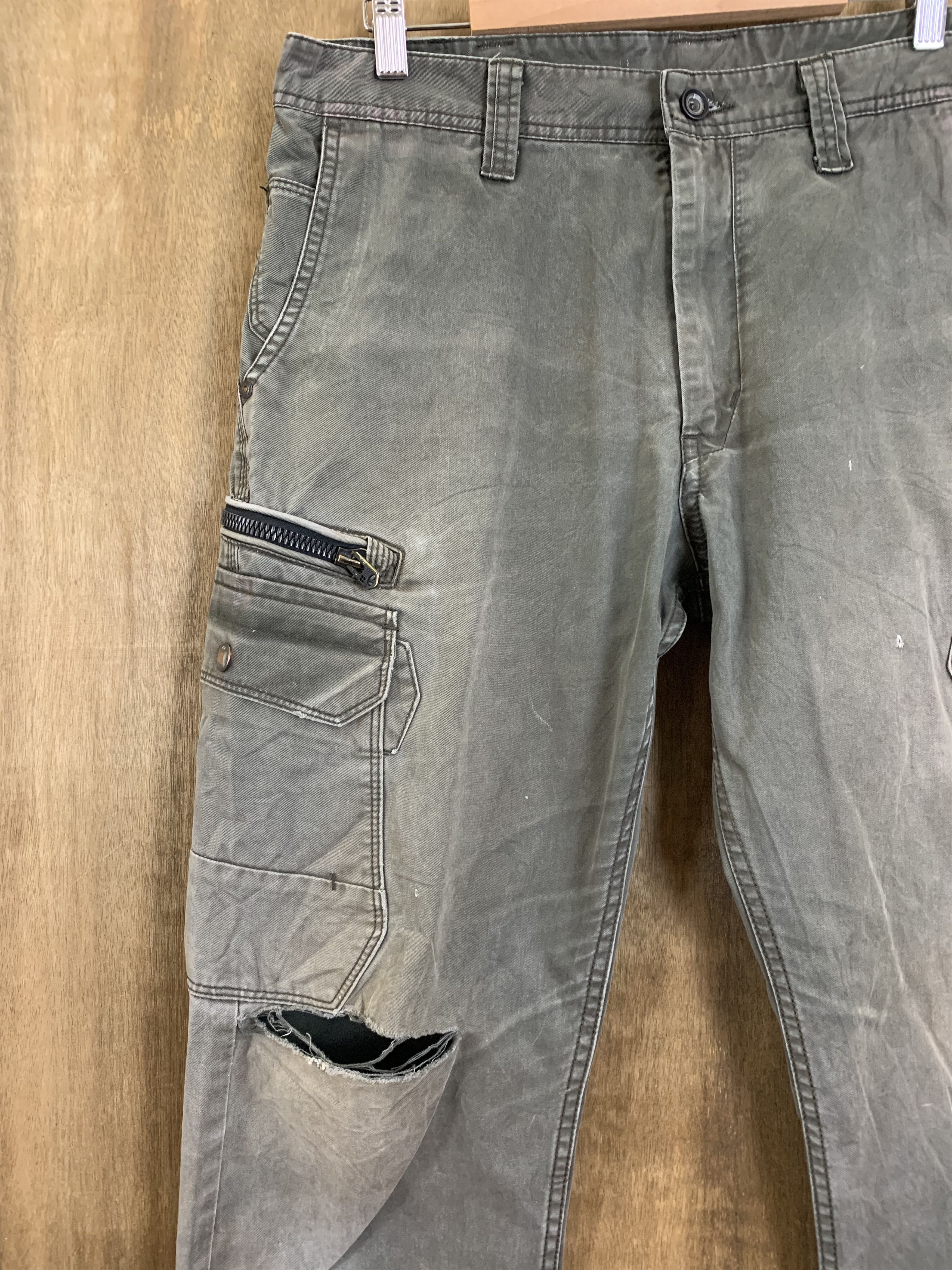 Japanese Brand Cargo Pants Multipocket Distressed Style Streetwear Size US 31 - 5 Thumbnail