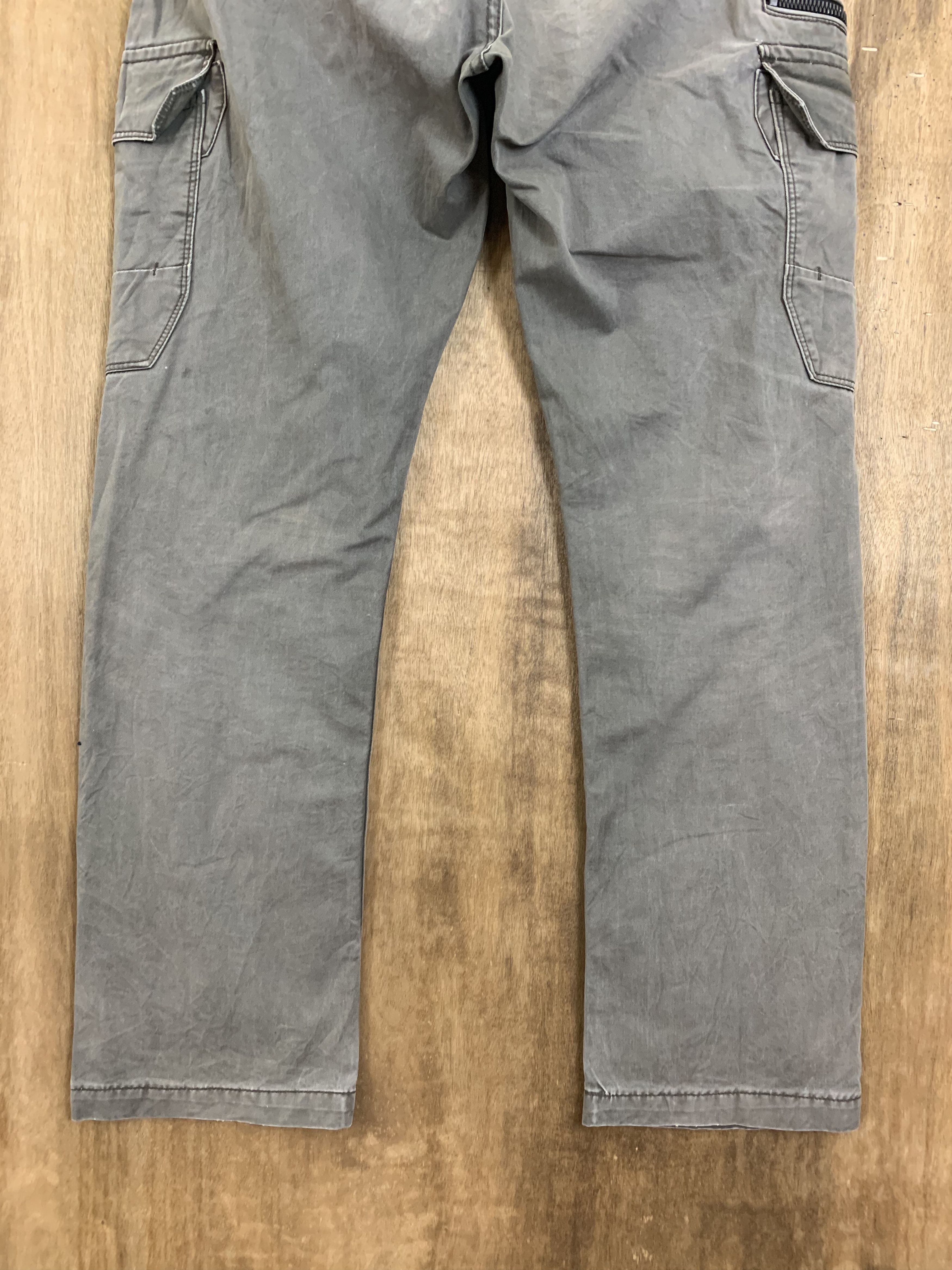 Japanese Brand Cargo Pants Multipocket Distressed Style Streetwear Size US 31 - 11 Thumbnail